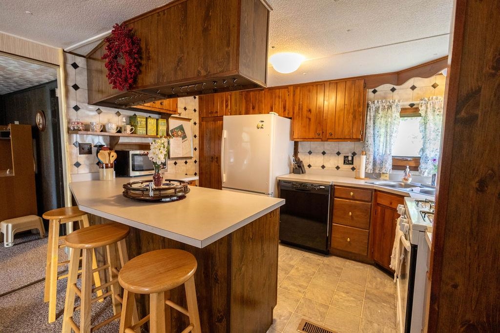 360 Maple Road