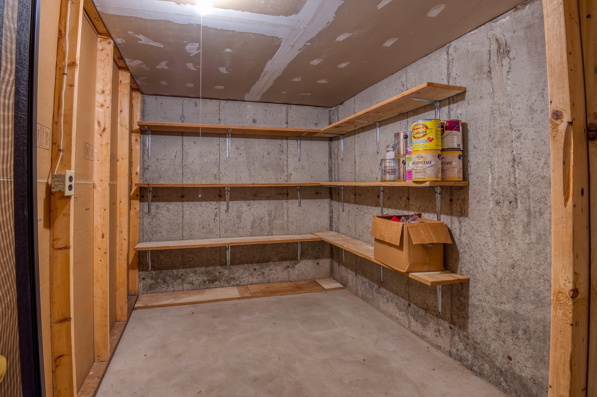 16 Pine Landing Road Unit: 1