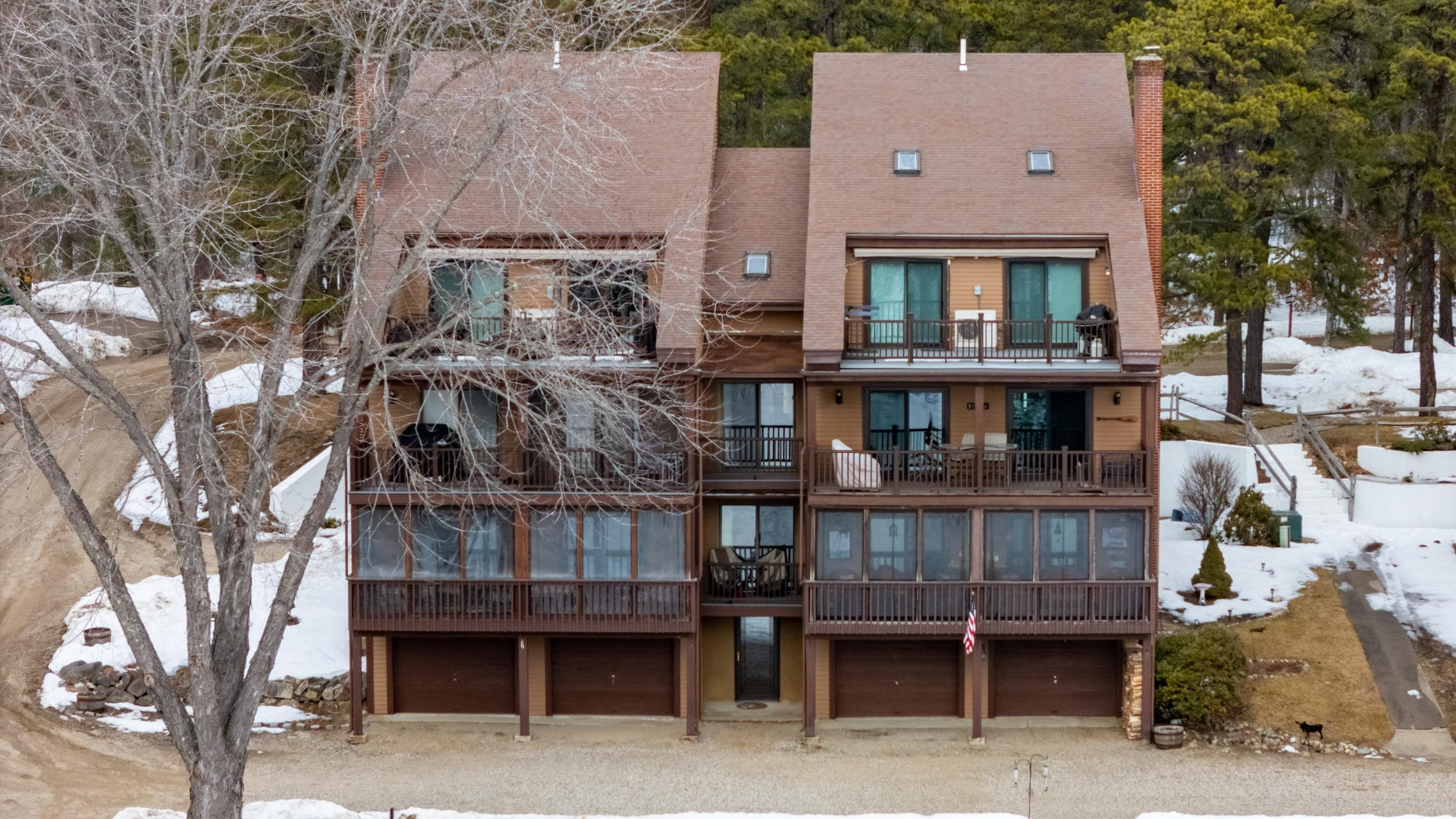 16 Pine Landing Road Unit: 1