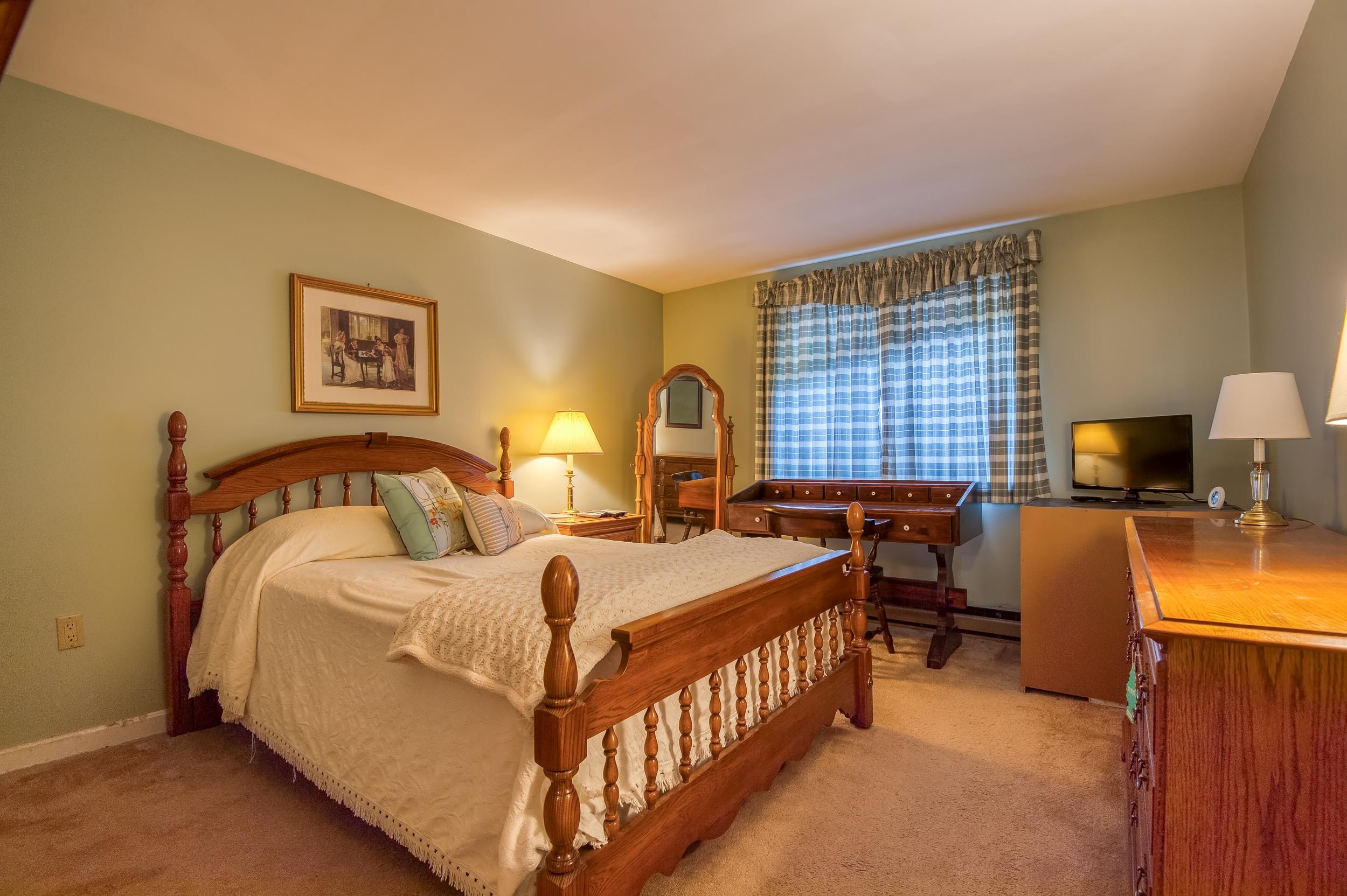 16 Pine Landing Road Unit: 1