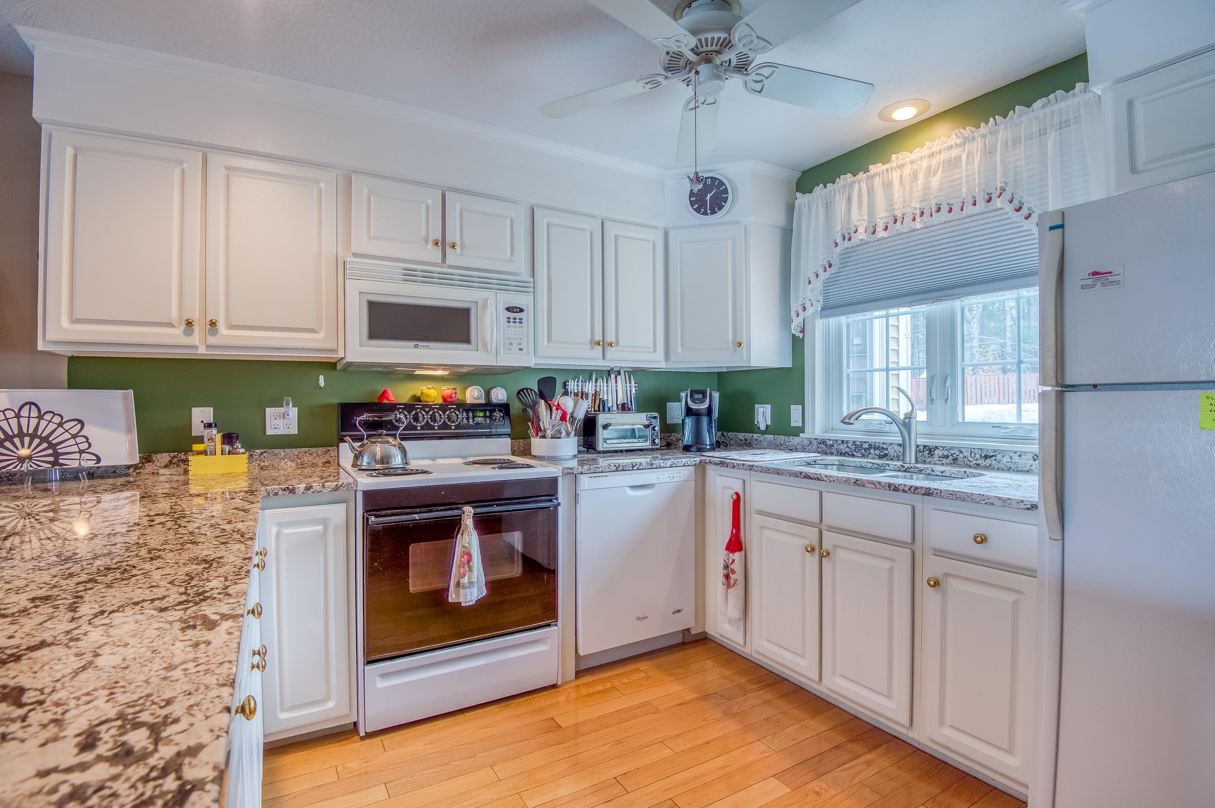 50 Patch Pond Road Unit: 33