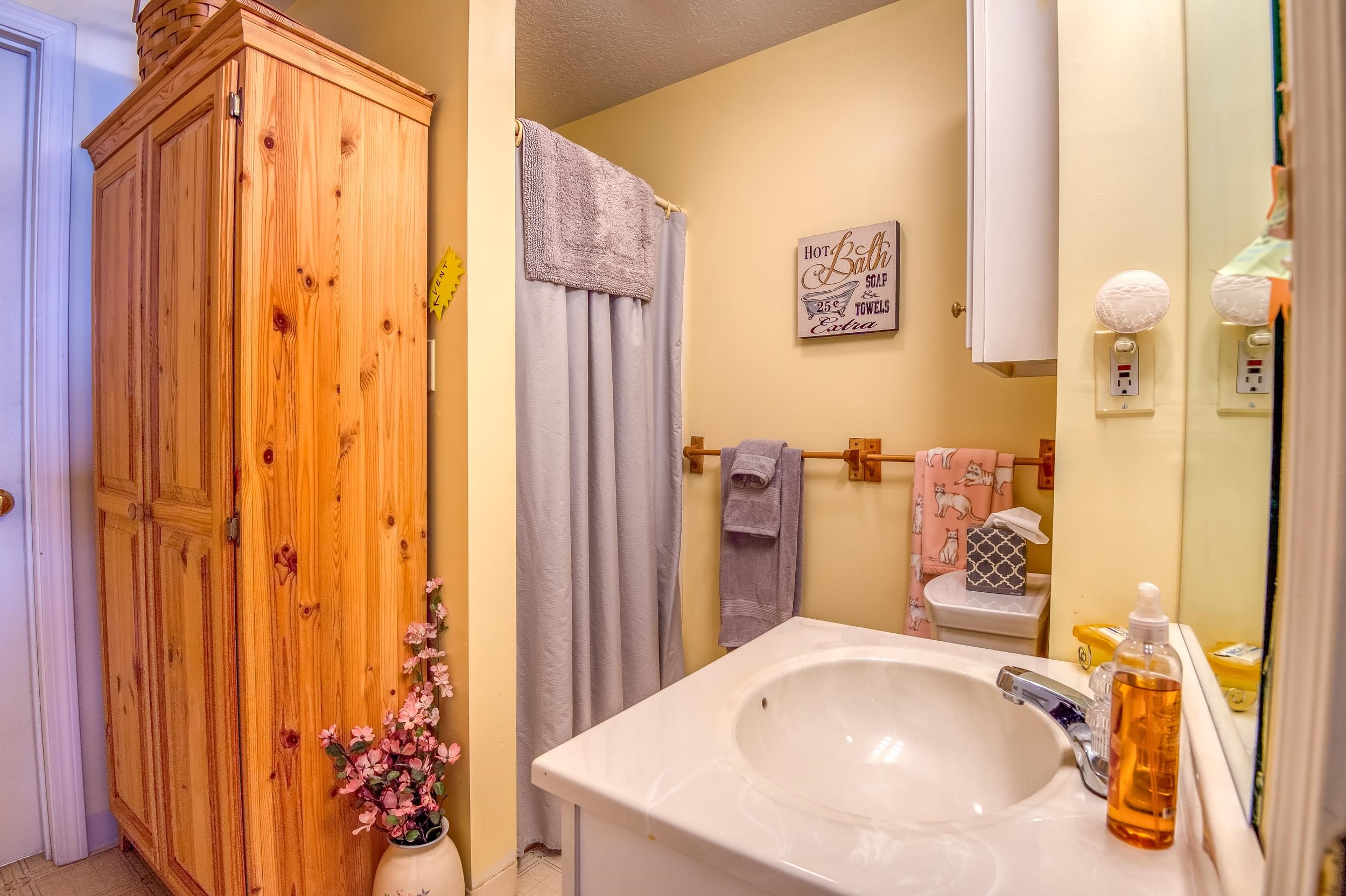 50 Patch Pond Road Unit: 33