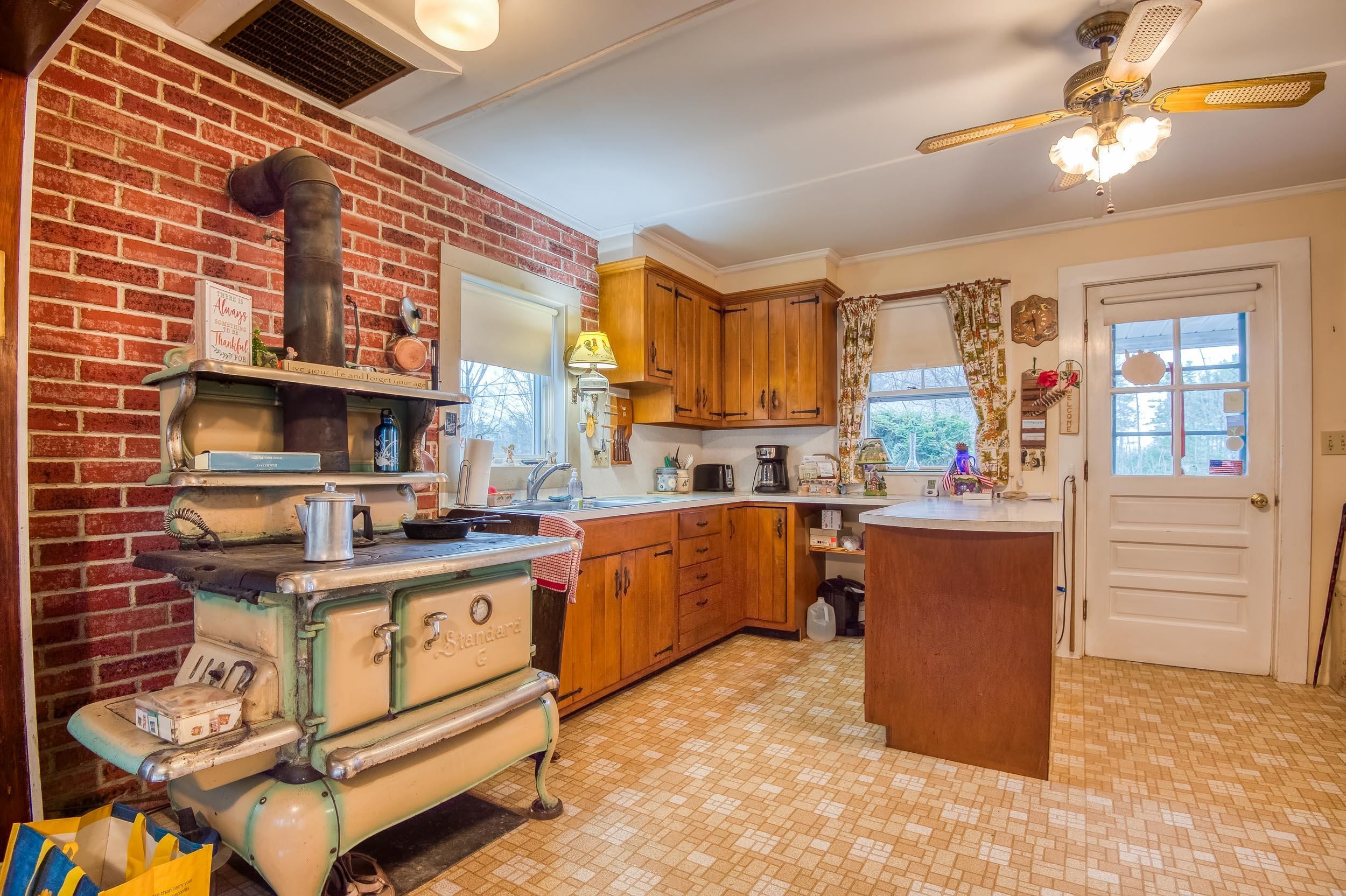 732 Green Mountain Road