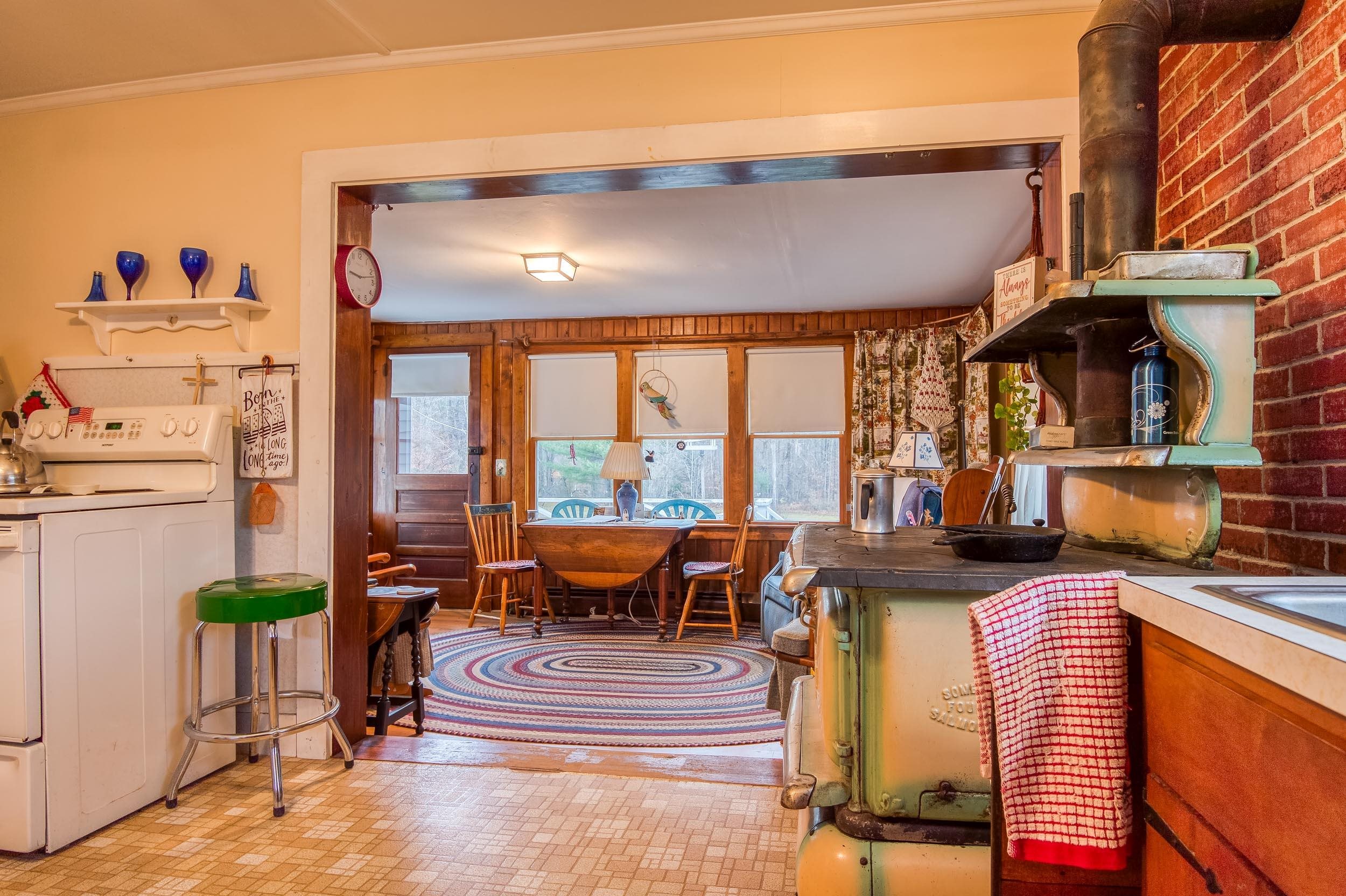 732 Green Mountain Road