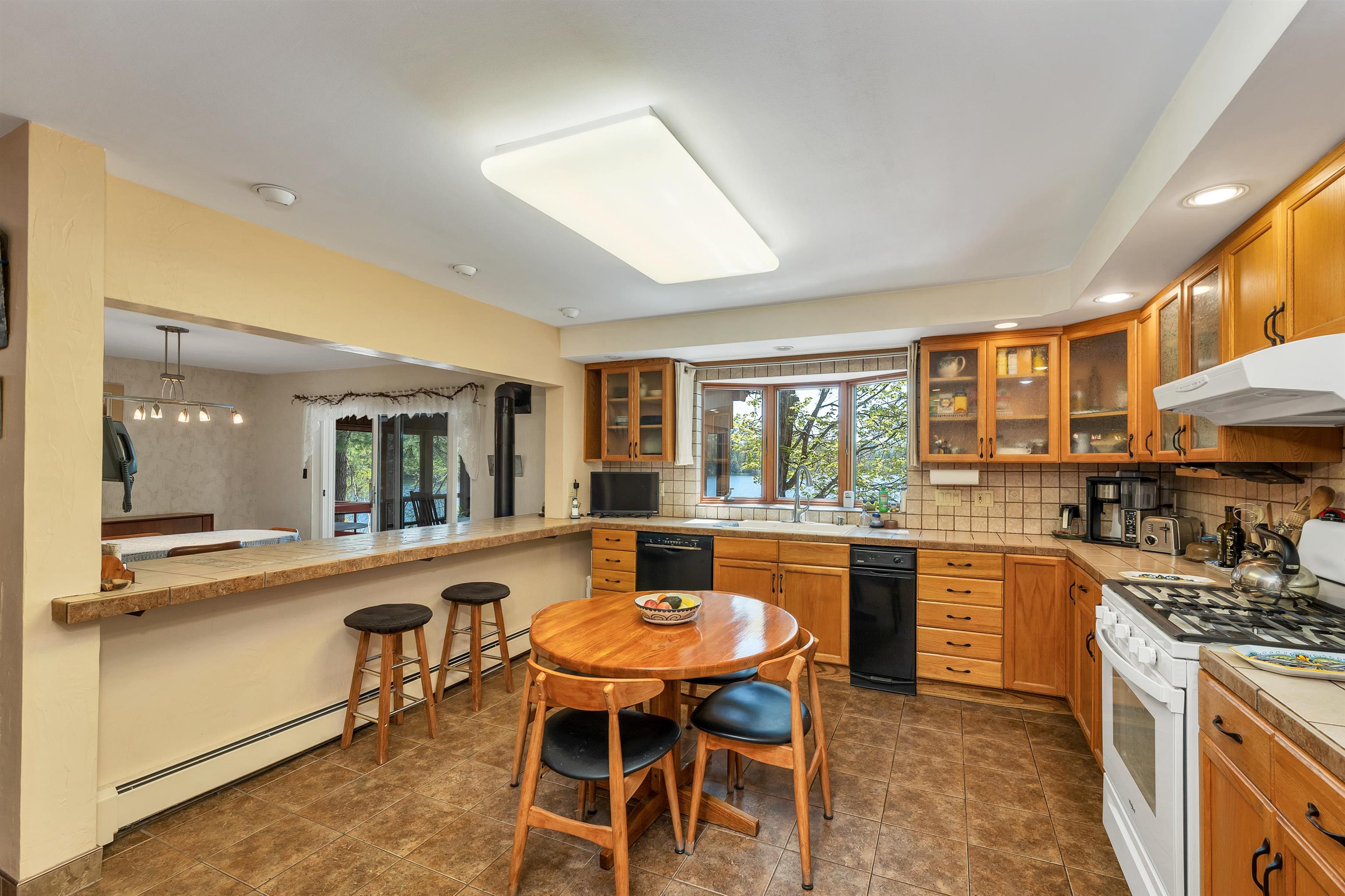 350 Concord Lane Unit: 20