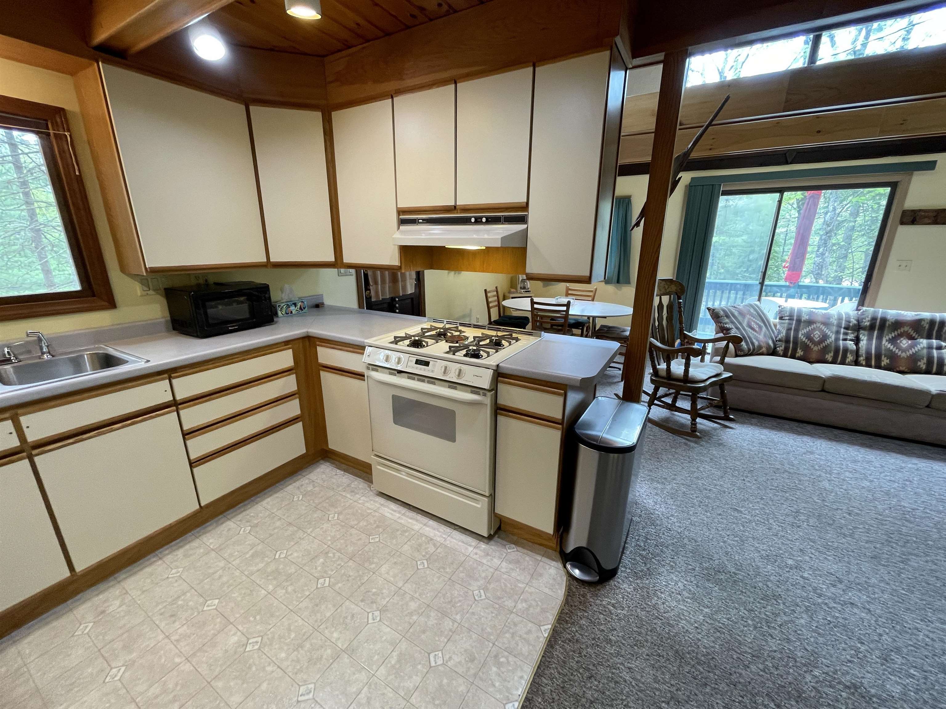 3 Powder Horn Lane