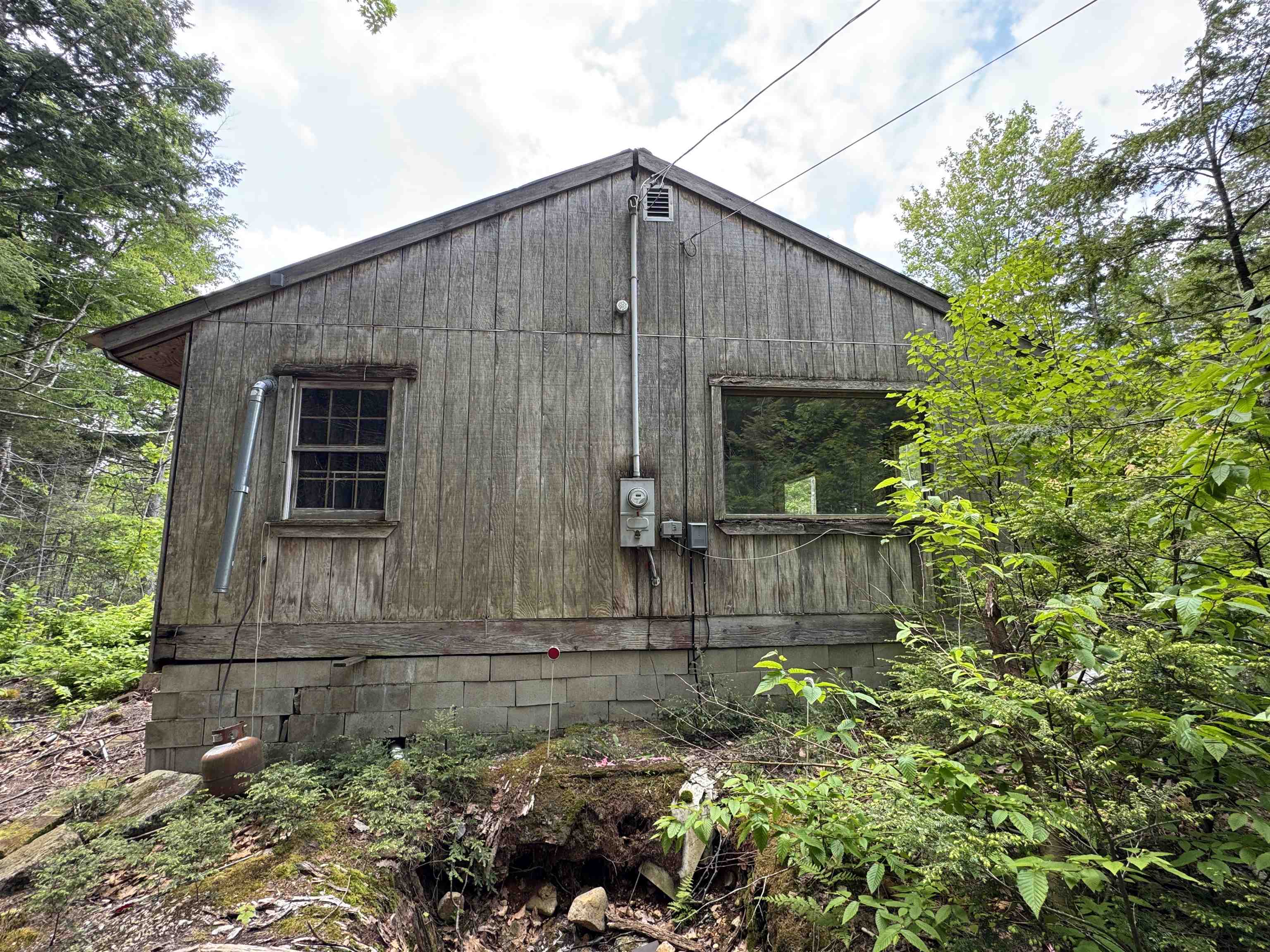 512 Deer Hill Road