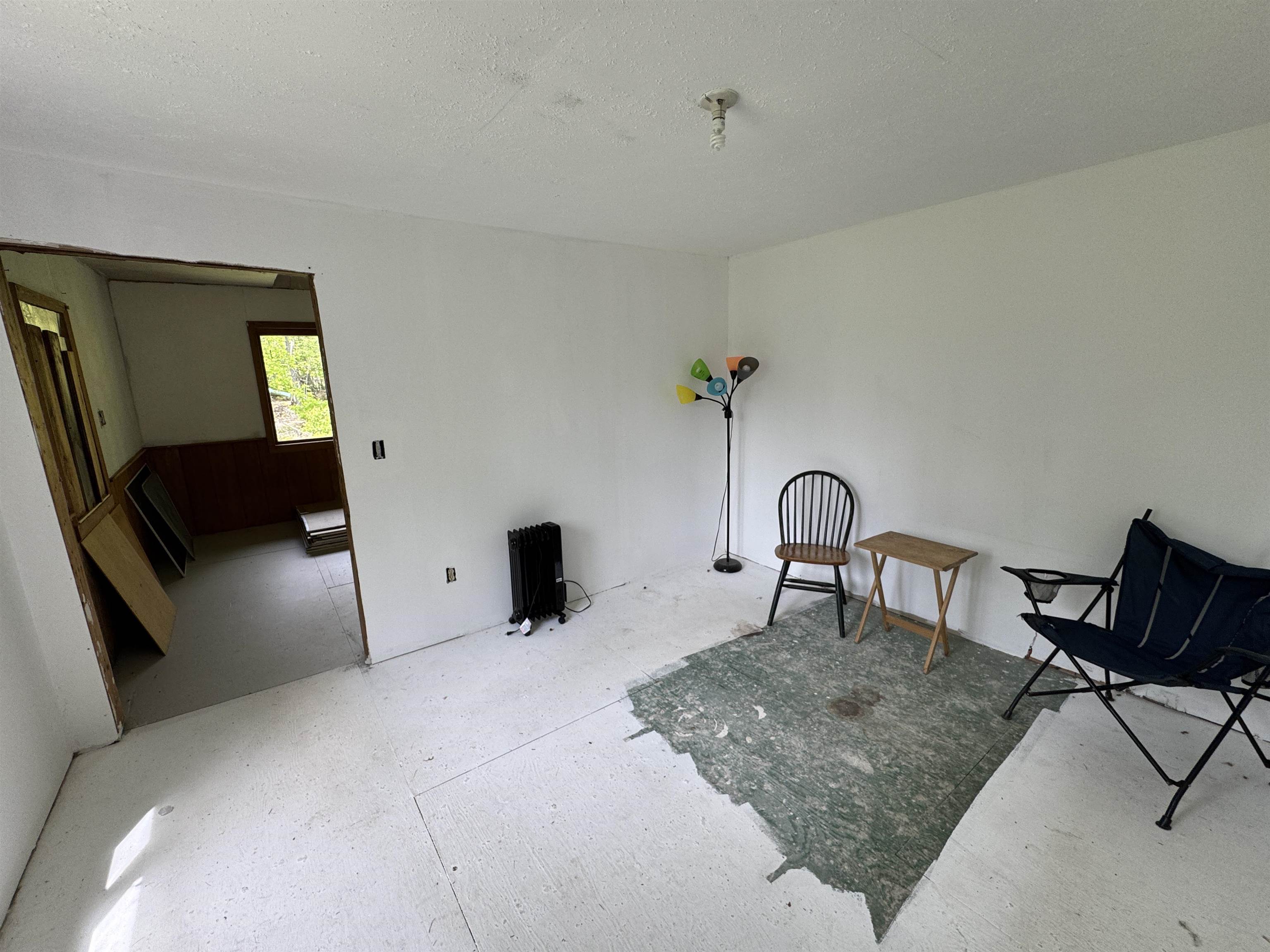512 Deer Hill Road