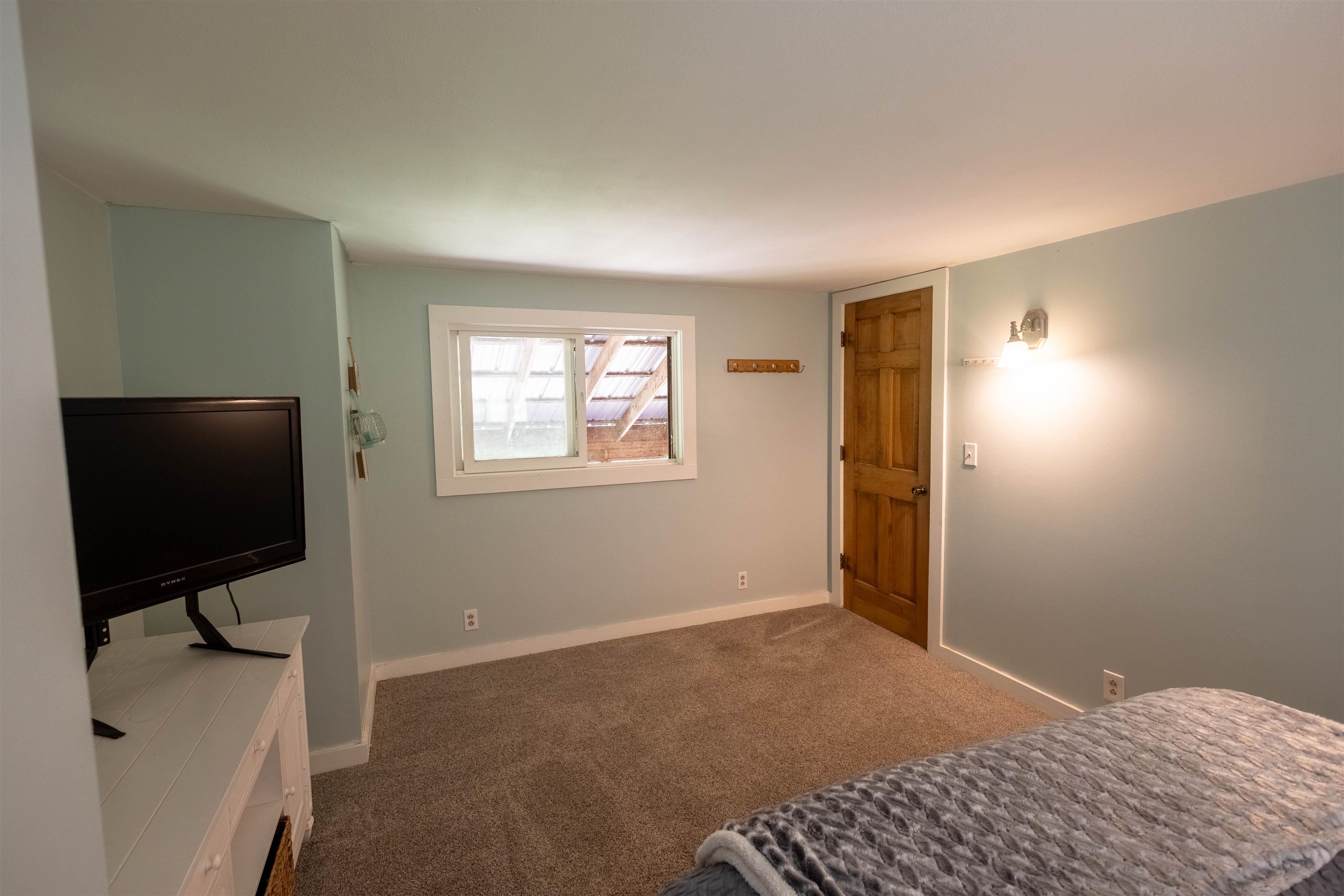 14 Mountain Ridge Road