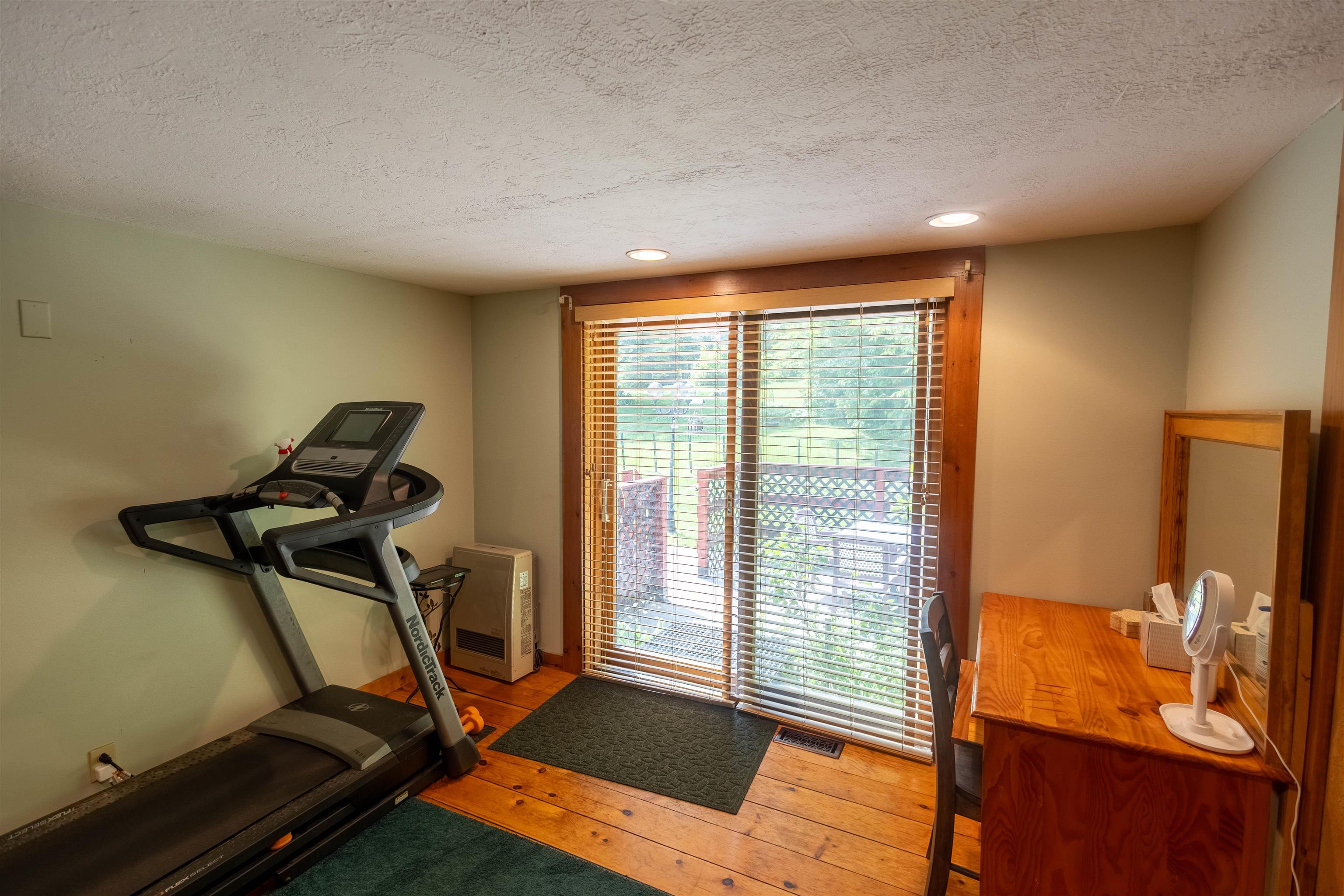 14 Mountain Ridge Road