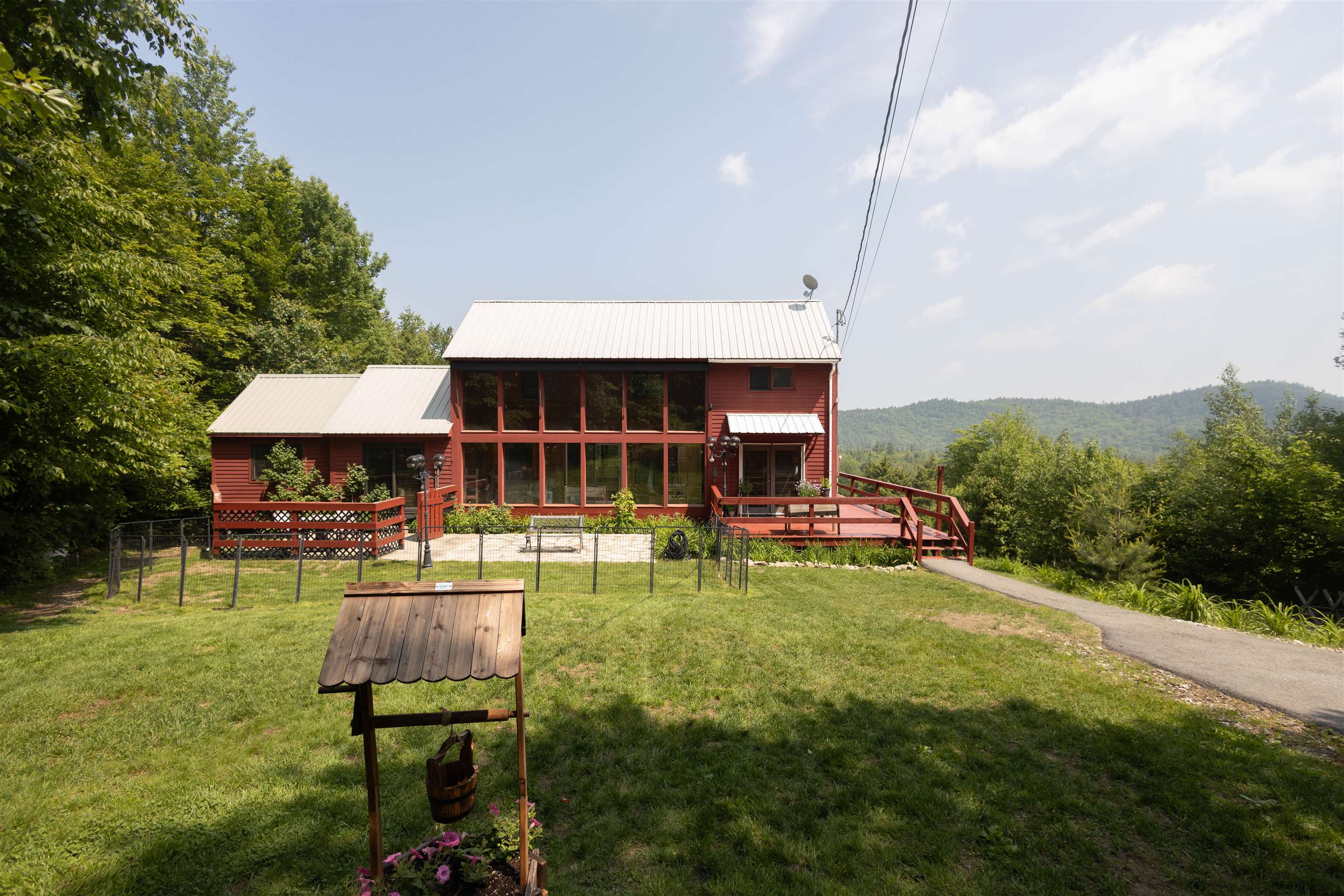 14 Mountain Ridge Road