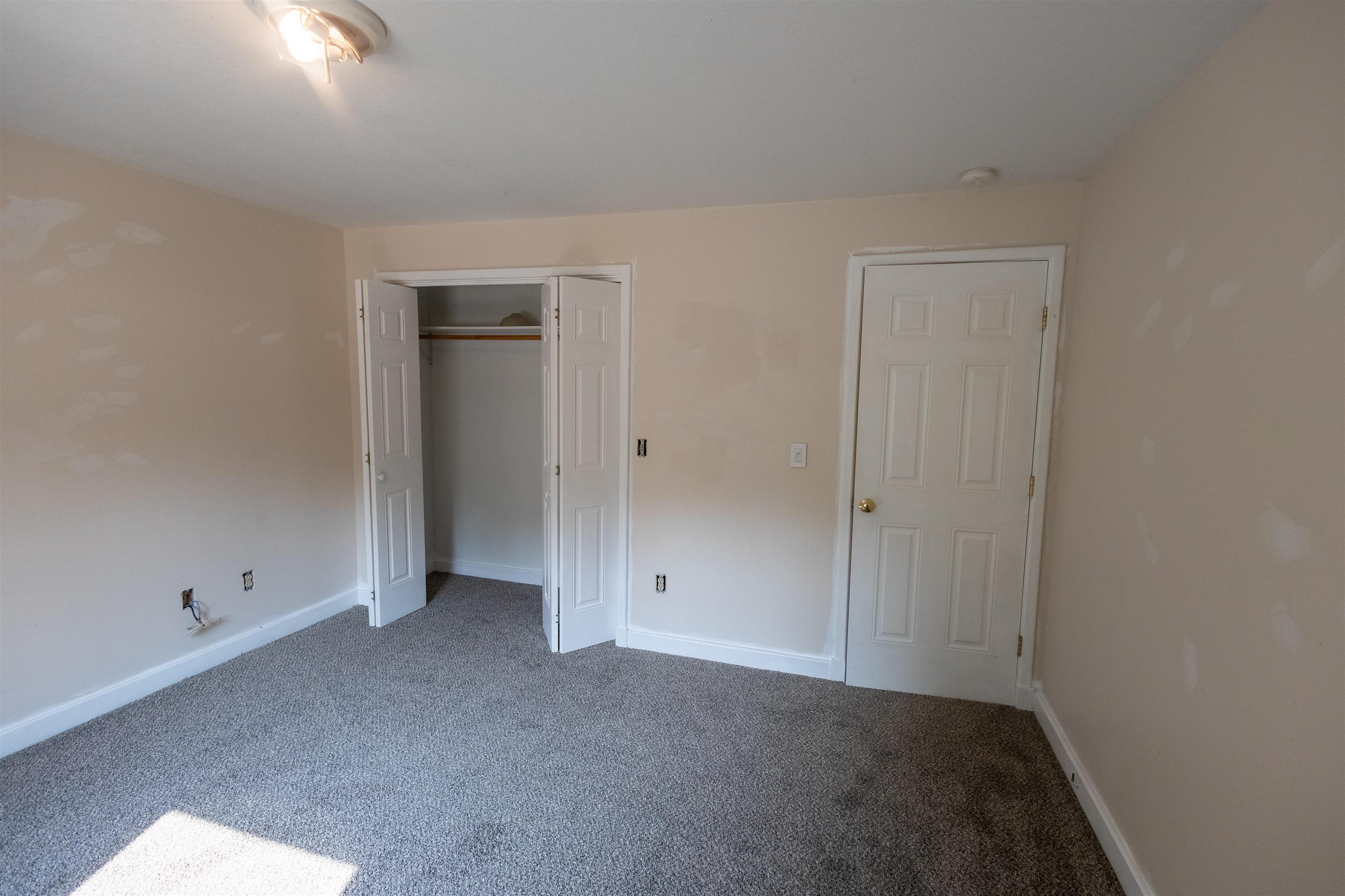 527 Tamworth Road