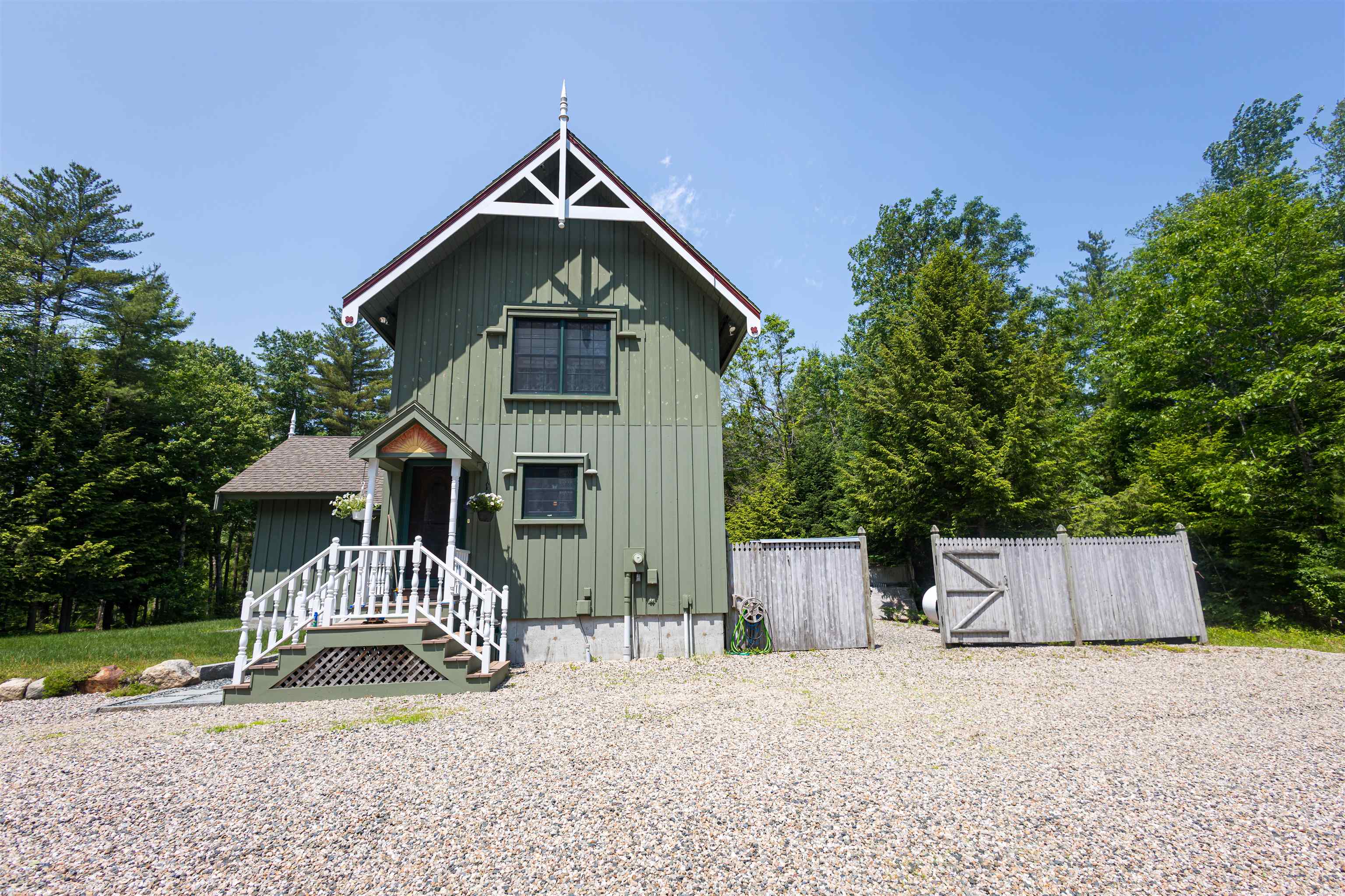 185 Huntress Bridge Road