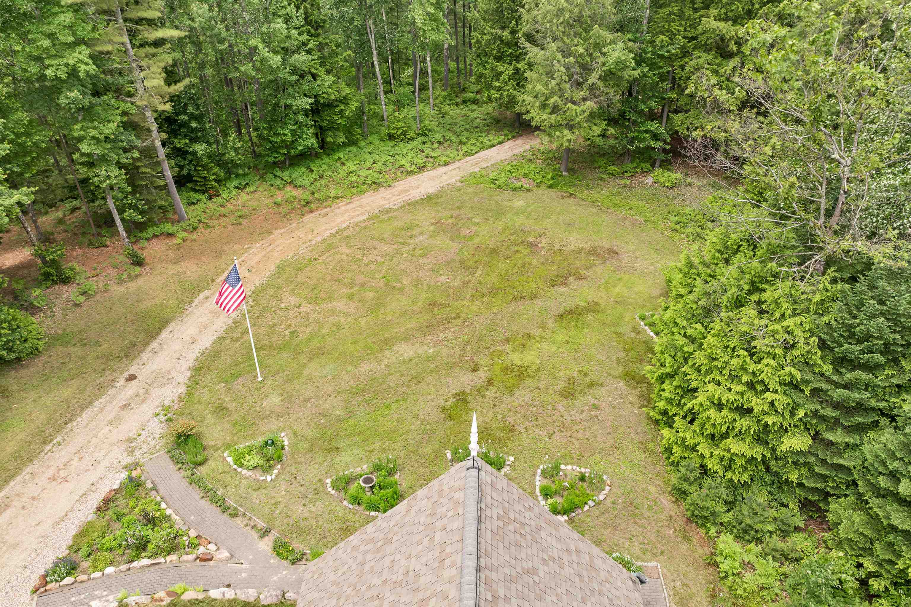 185 Huntress Bridge Road