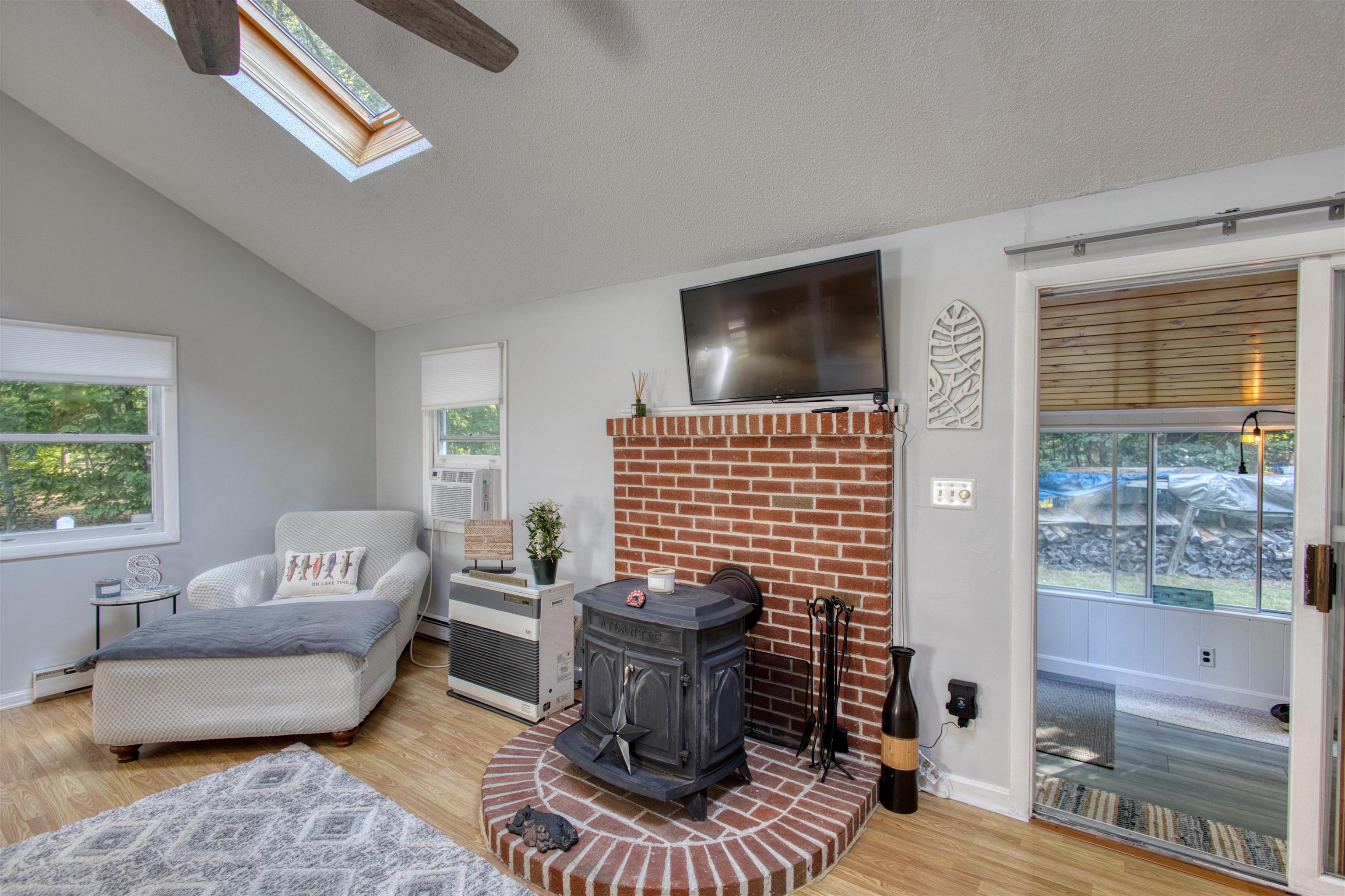 11 Oakwood Drive