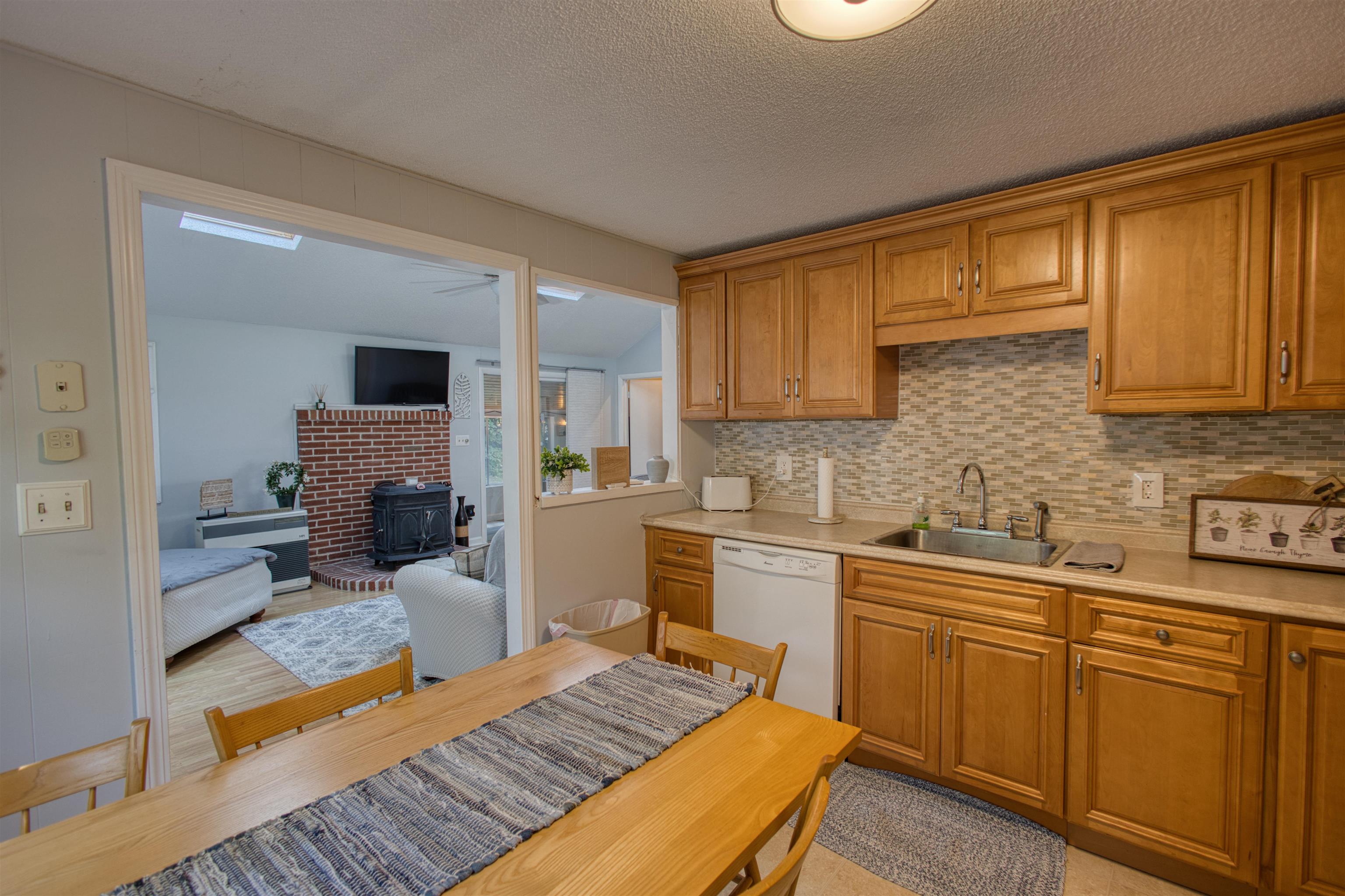 11 Oakwood Drive
