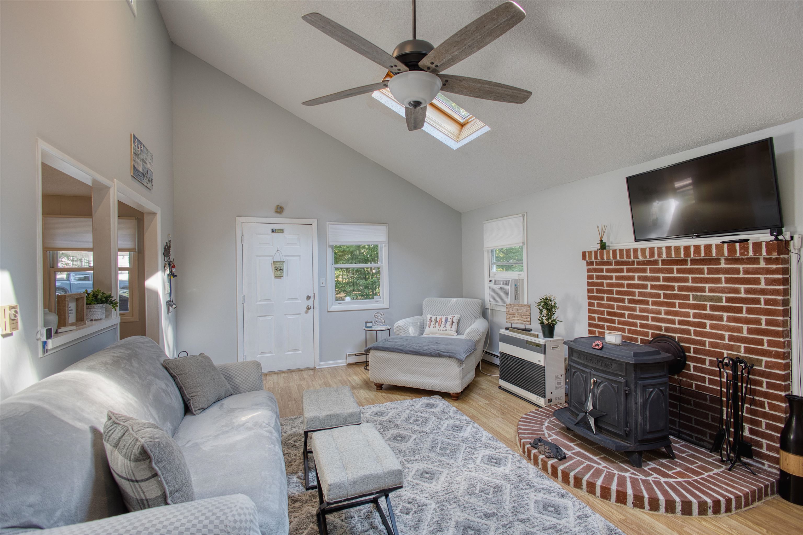 11 Oakwood Drive