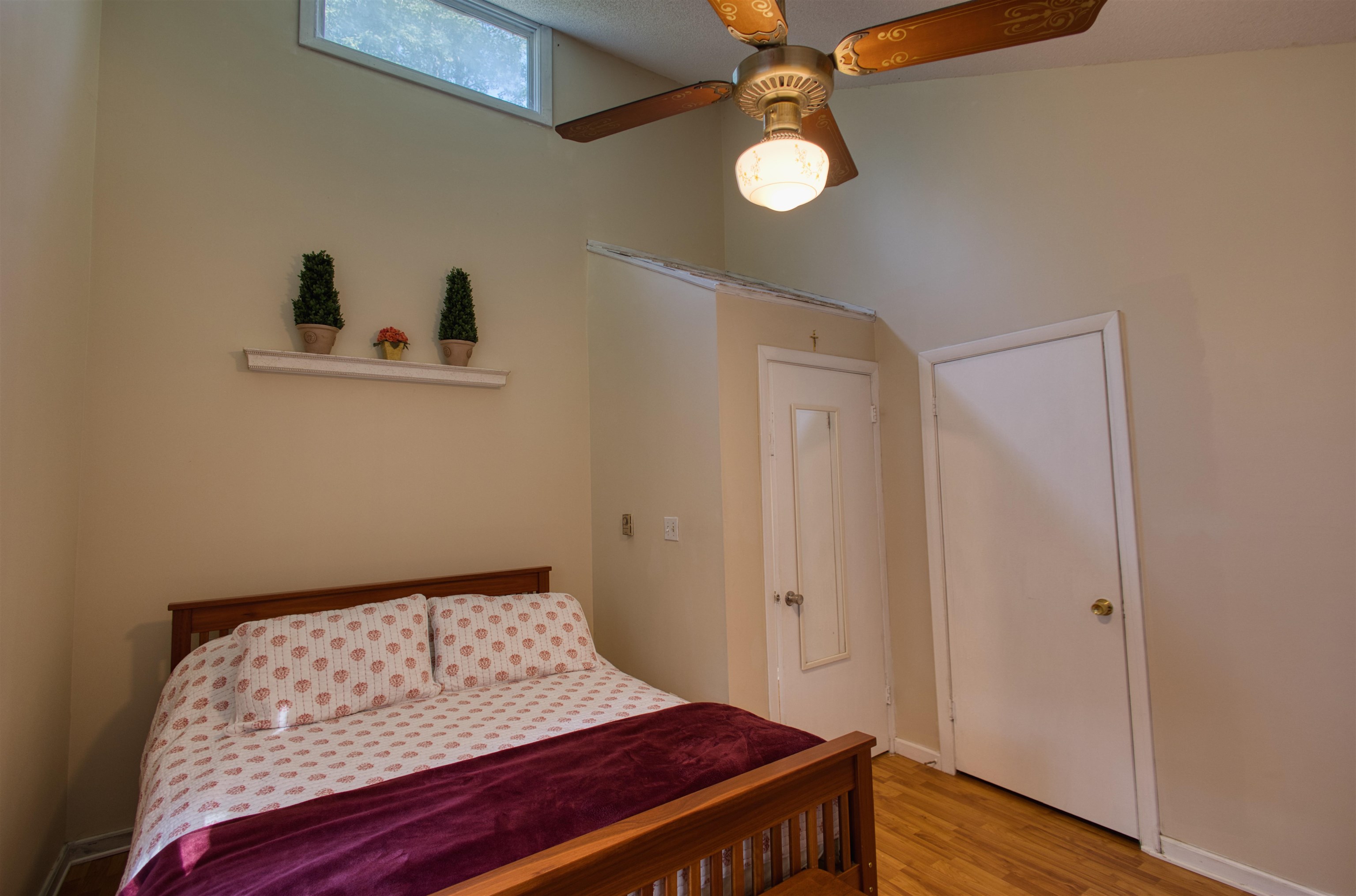 11 Oakwood Drive