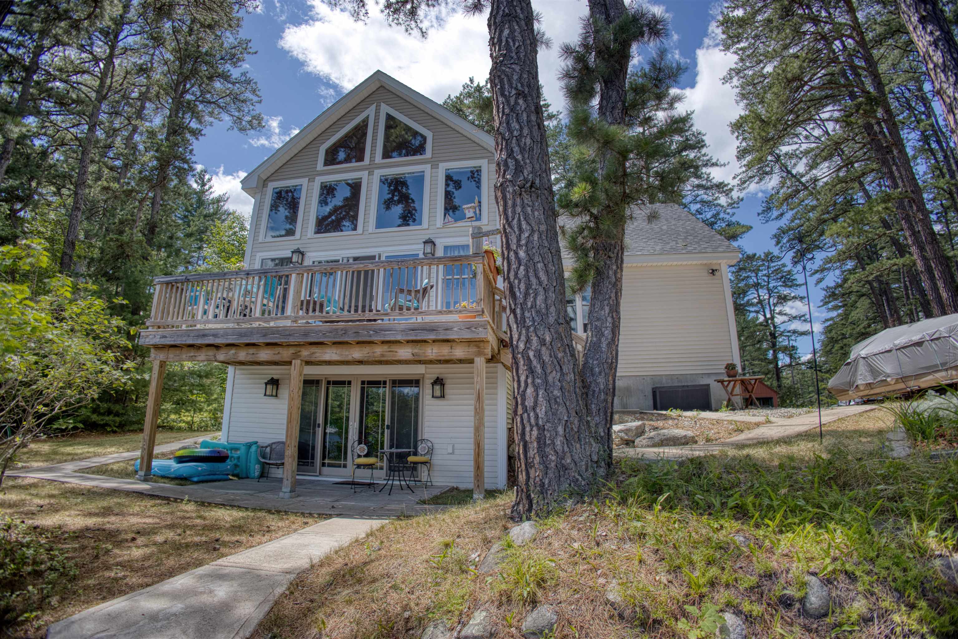 9 Kenison Drive