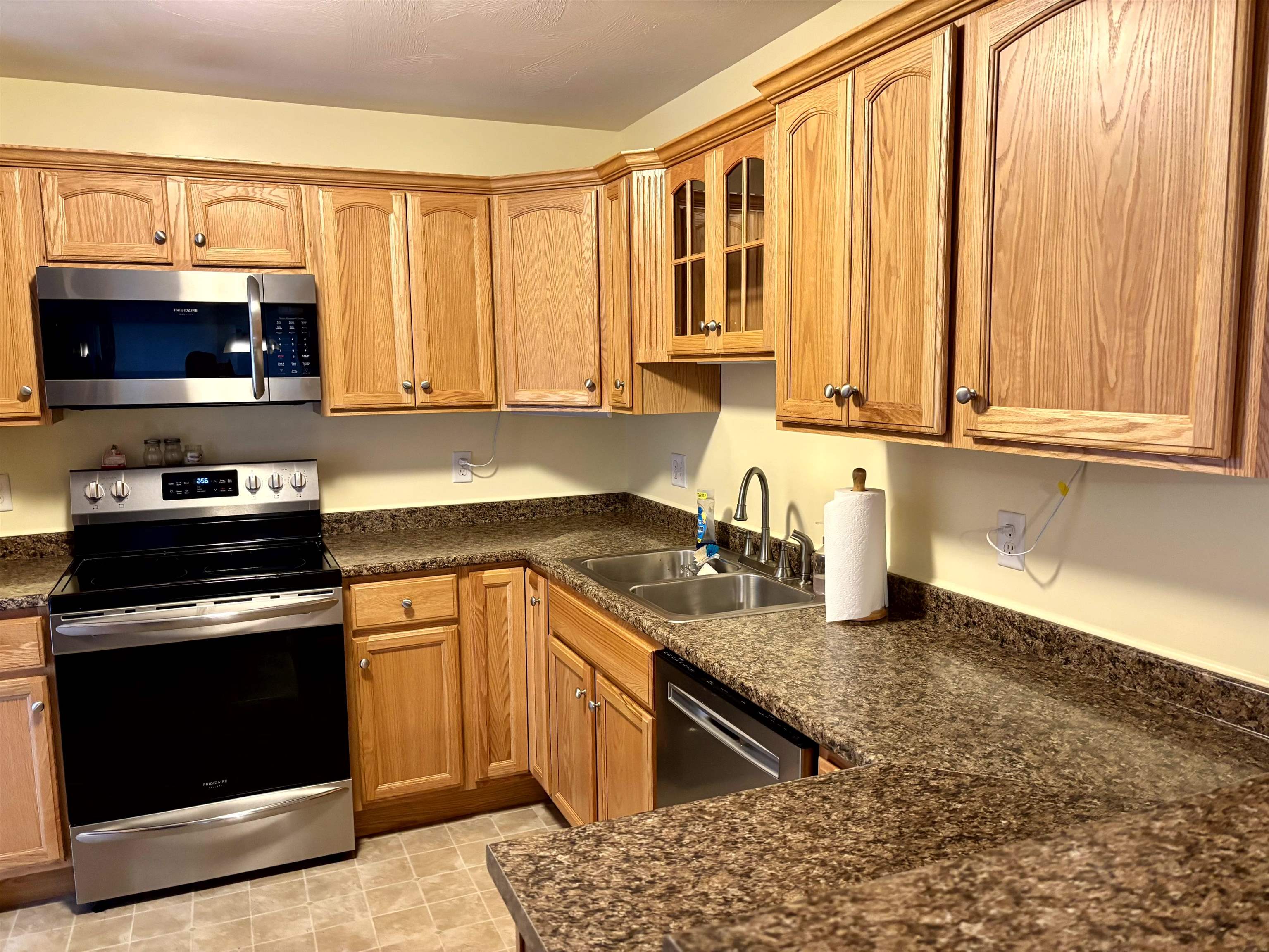 13 Cabernet Drive Unit: 2
