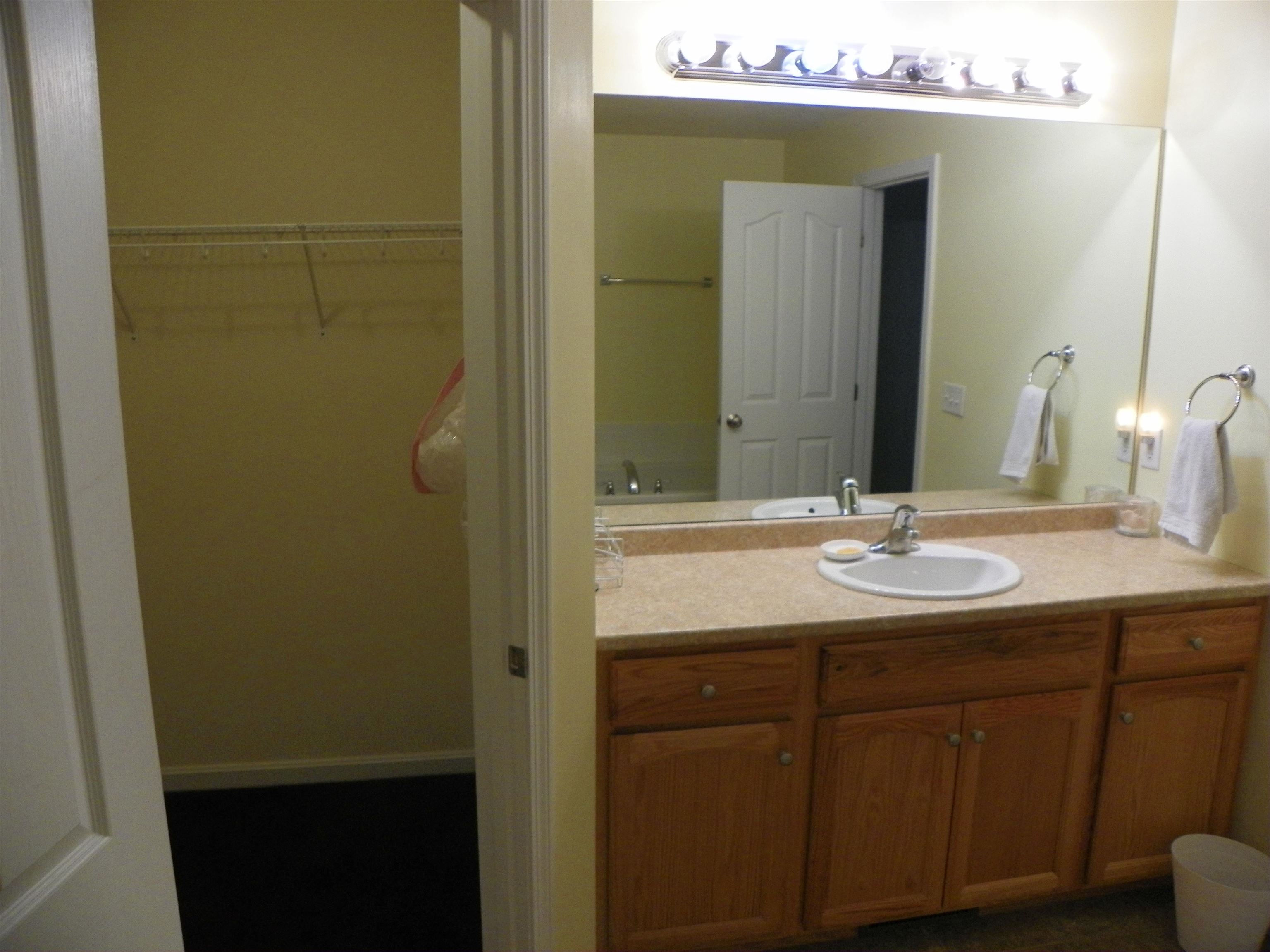 13 Cabernet Drive Unit: 2