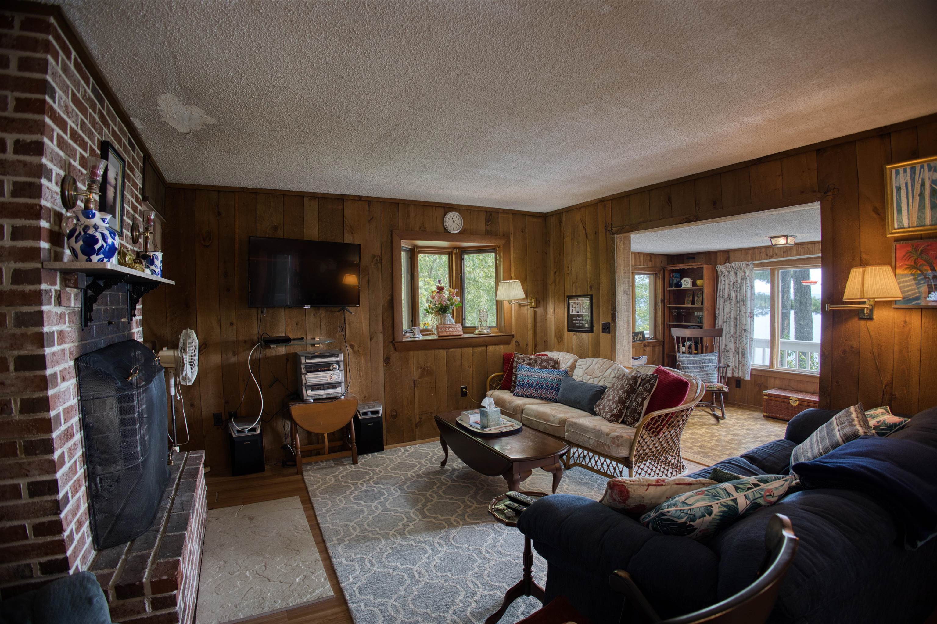 25 Bluffs Boulevard