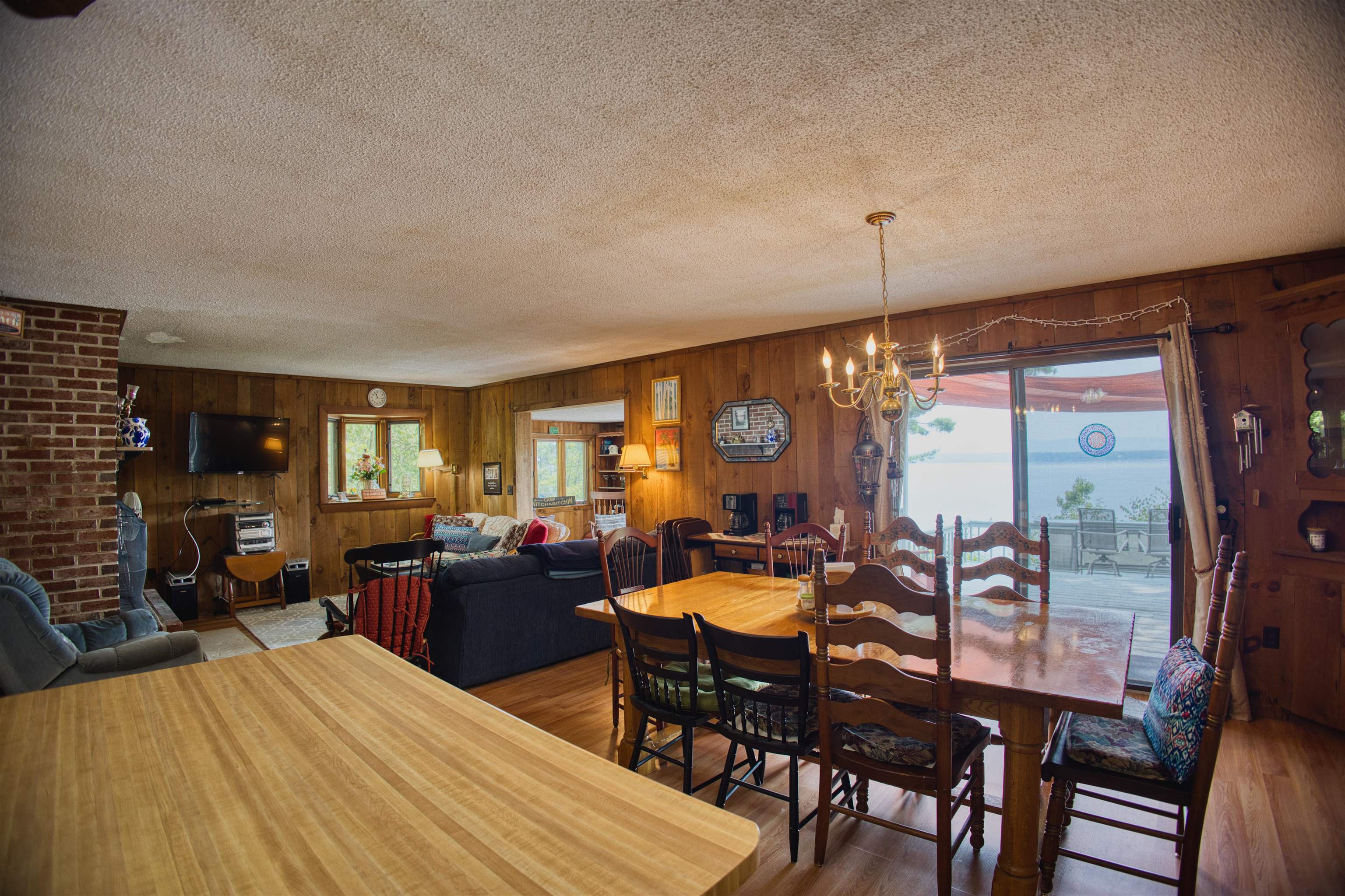 25 Bluffs Boulevard