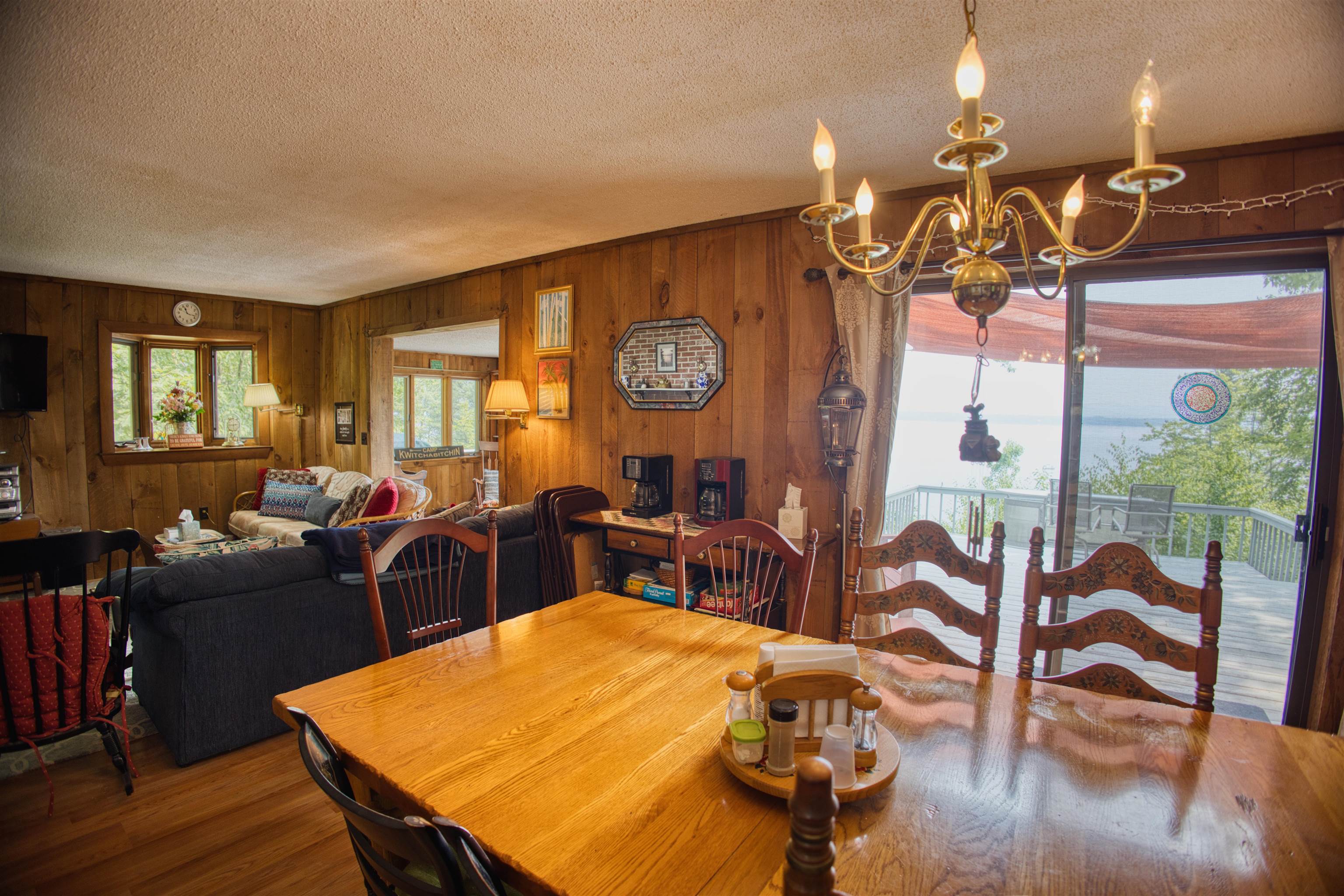 25 Bluffs Boulevard