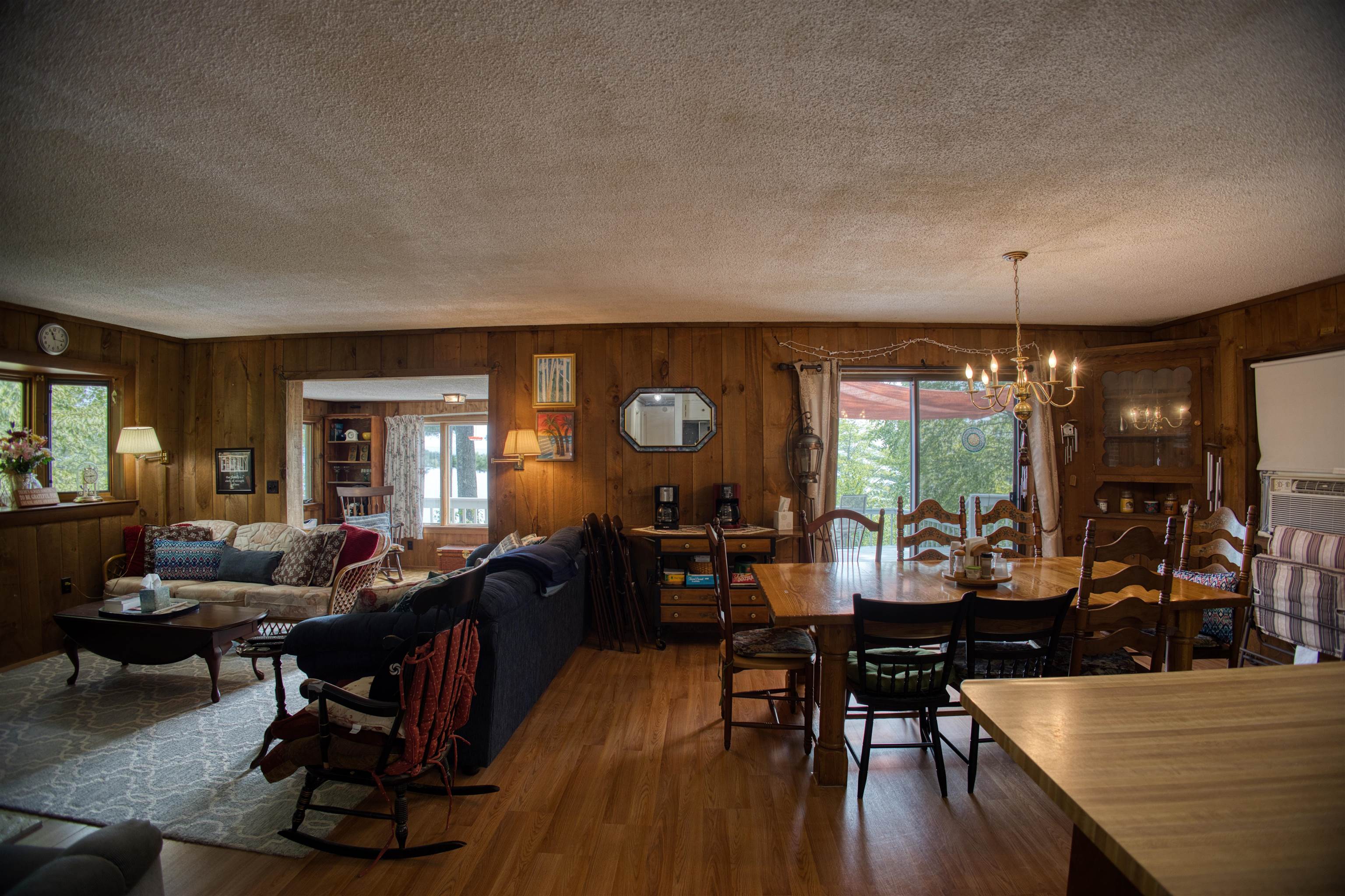 25 Bluffs Boulevard
