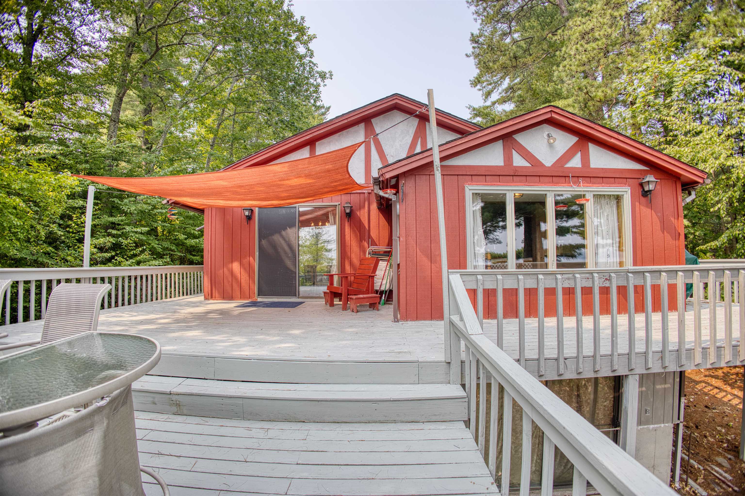 25 Bluffs Boulevard