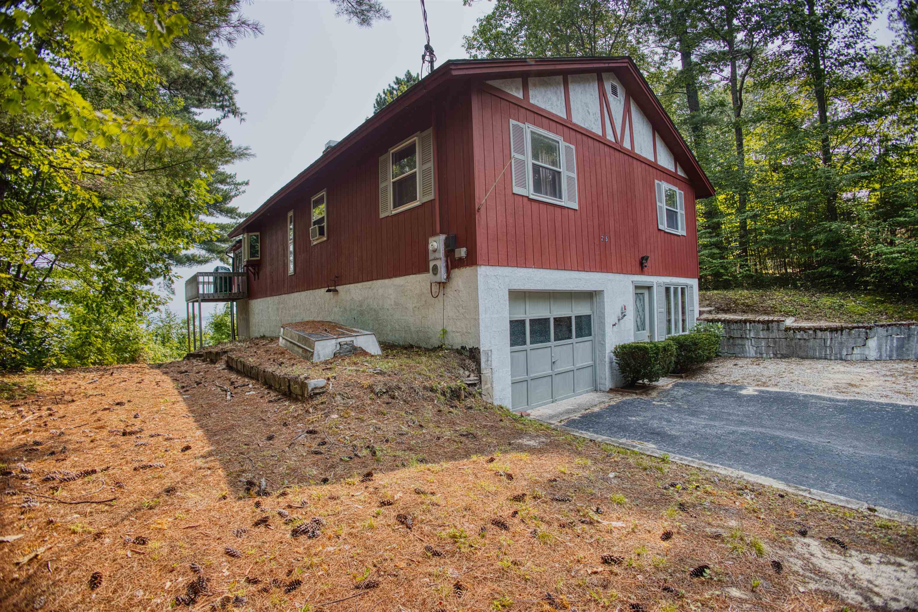 25 Bluffs Boulevard