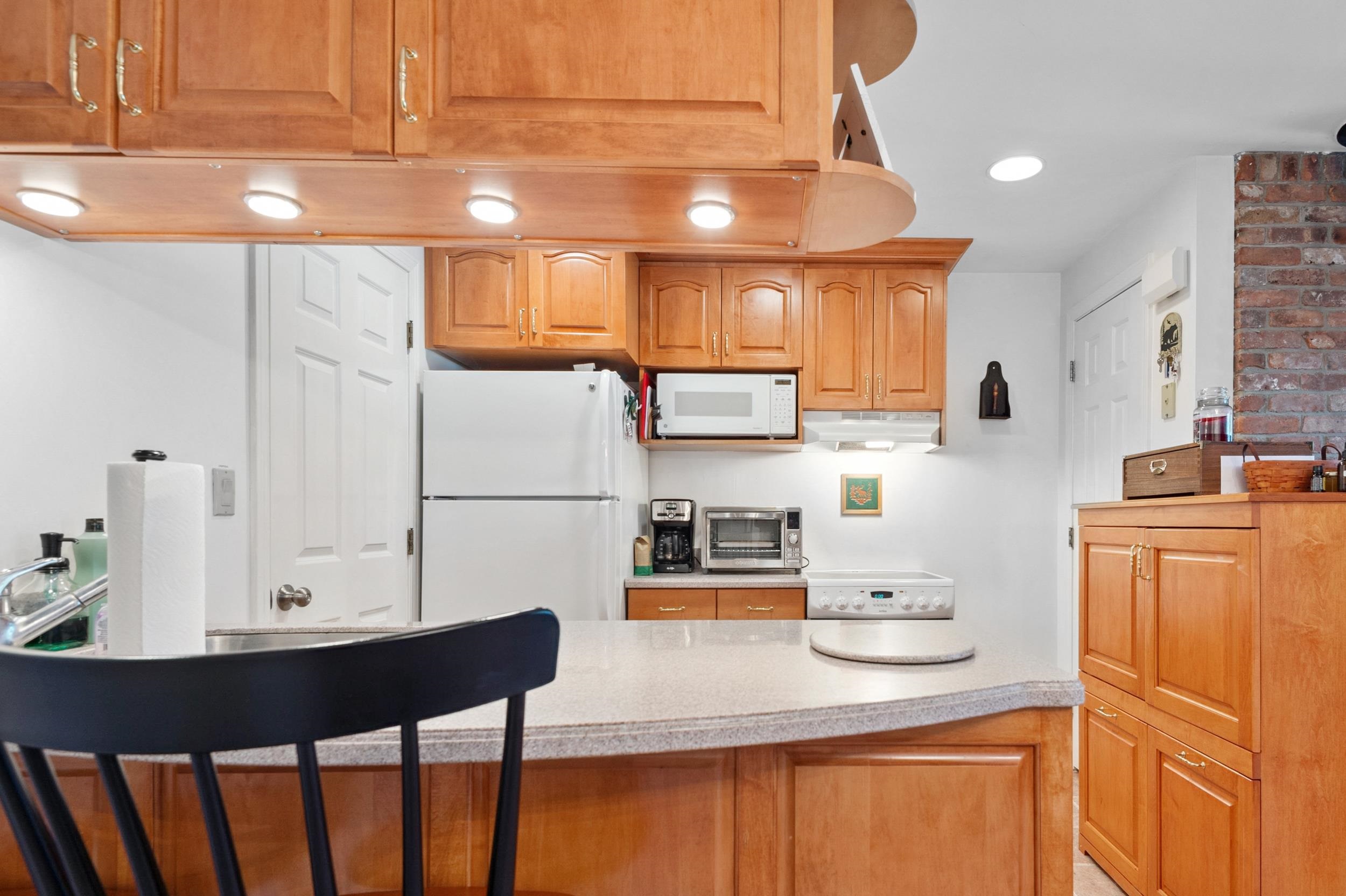 33 Jefferson Road Unit: 16
