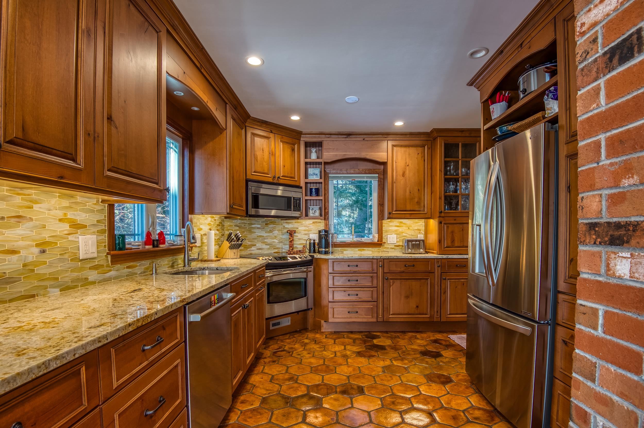 112 N Broad Bay Road