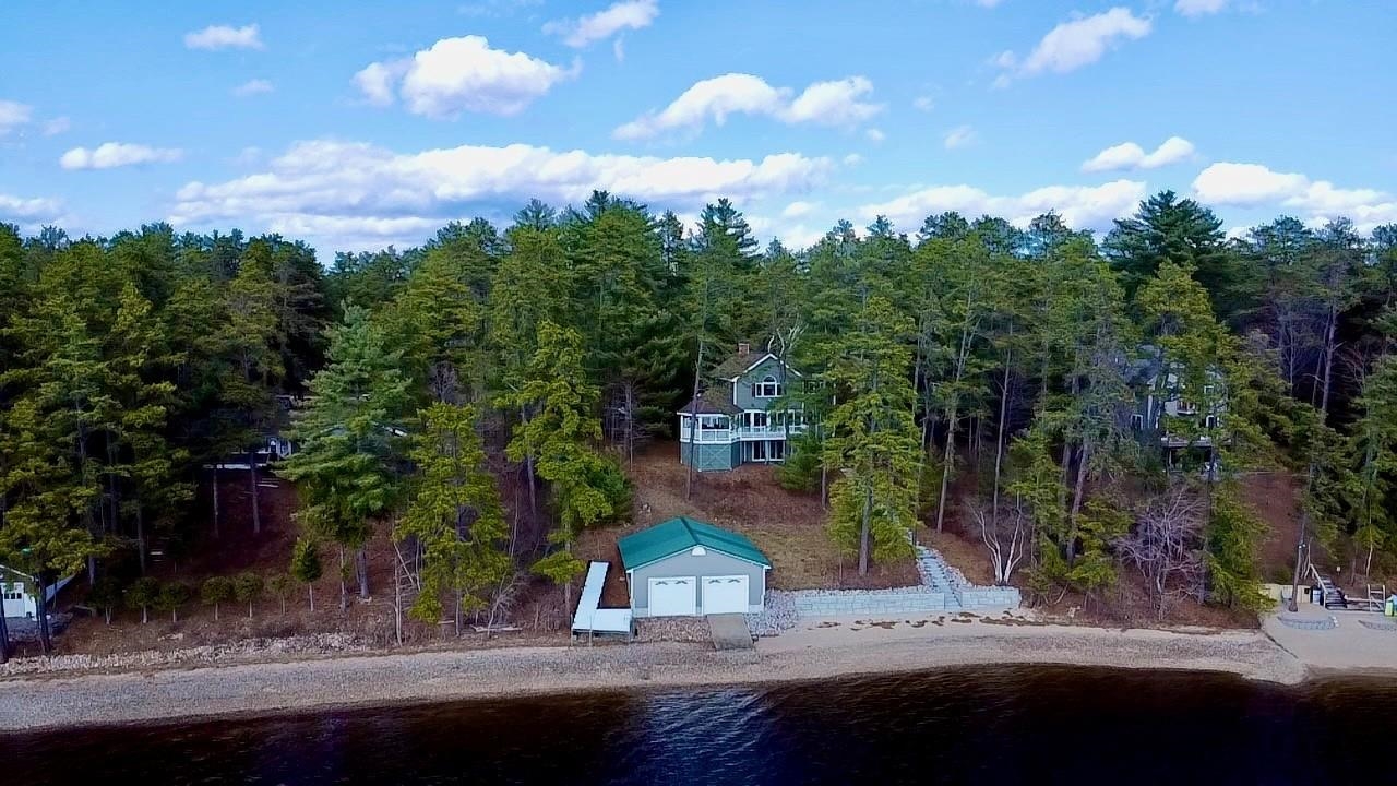 112 N Broad Bay Road