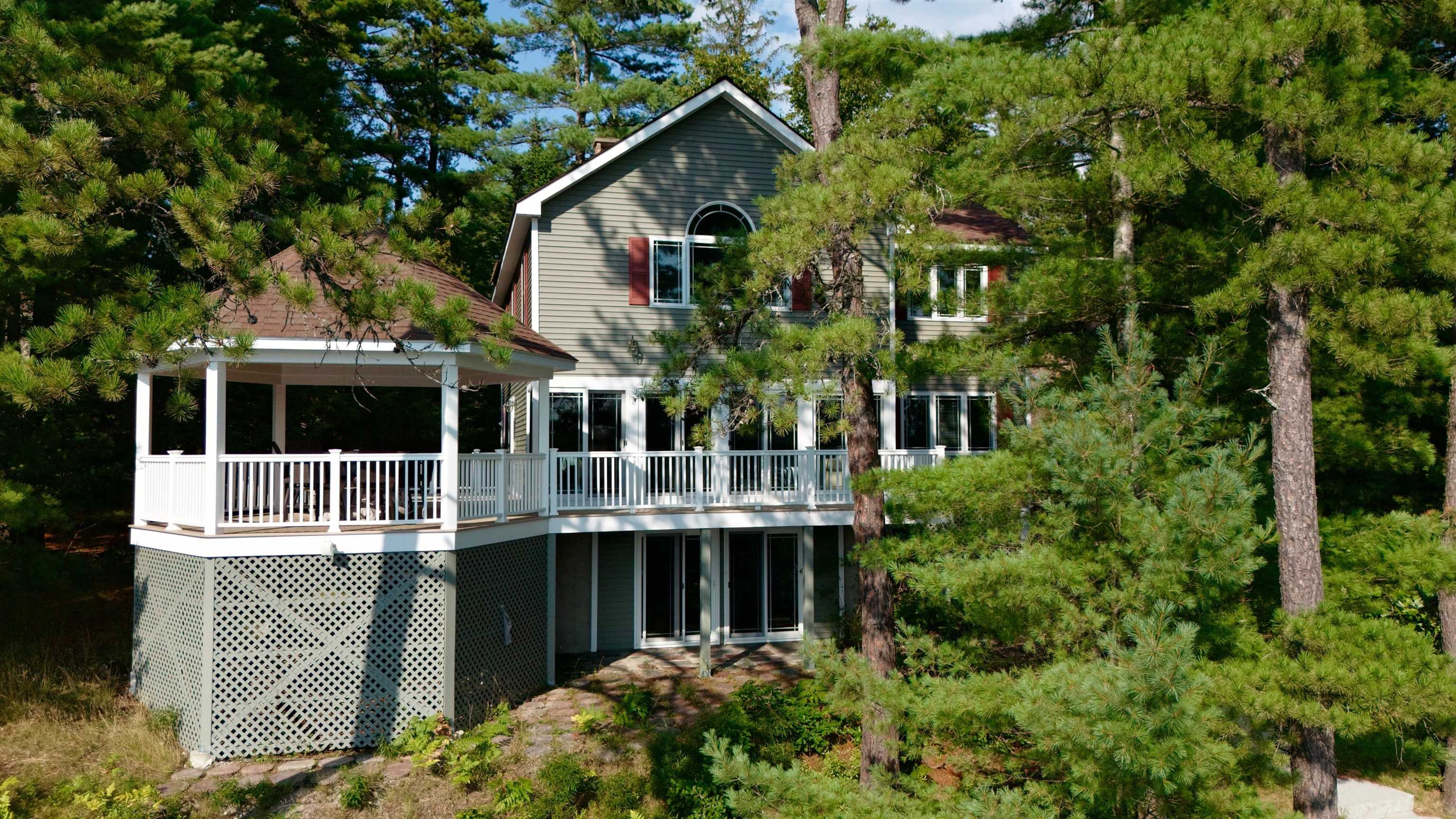 112 N Broad Bay Road