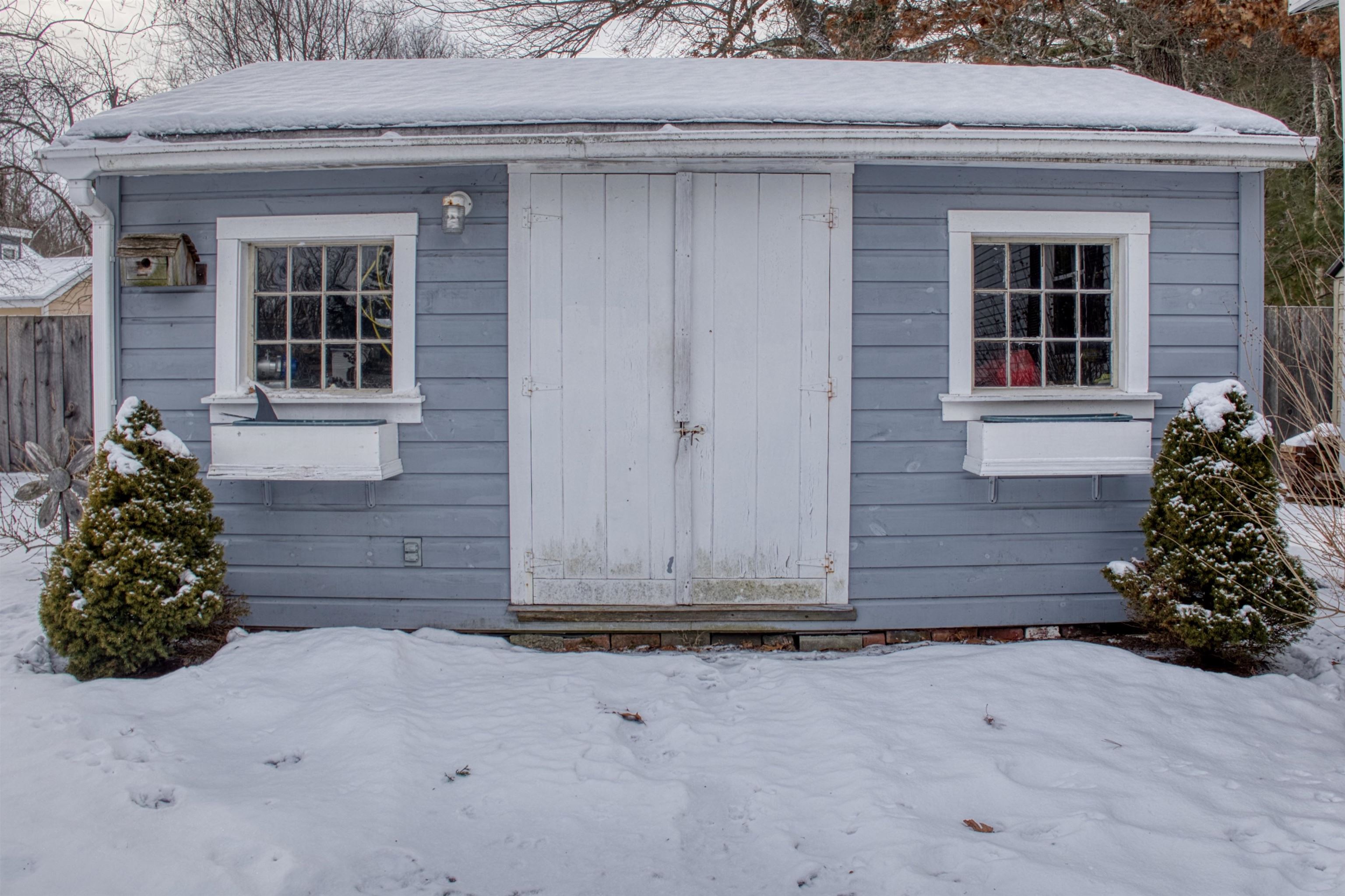 2 Sherwood Lane