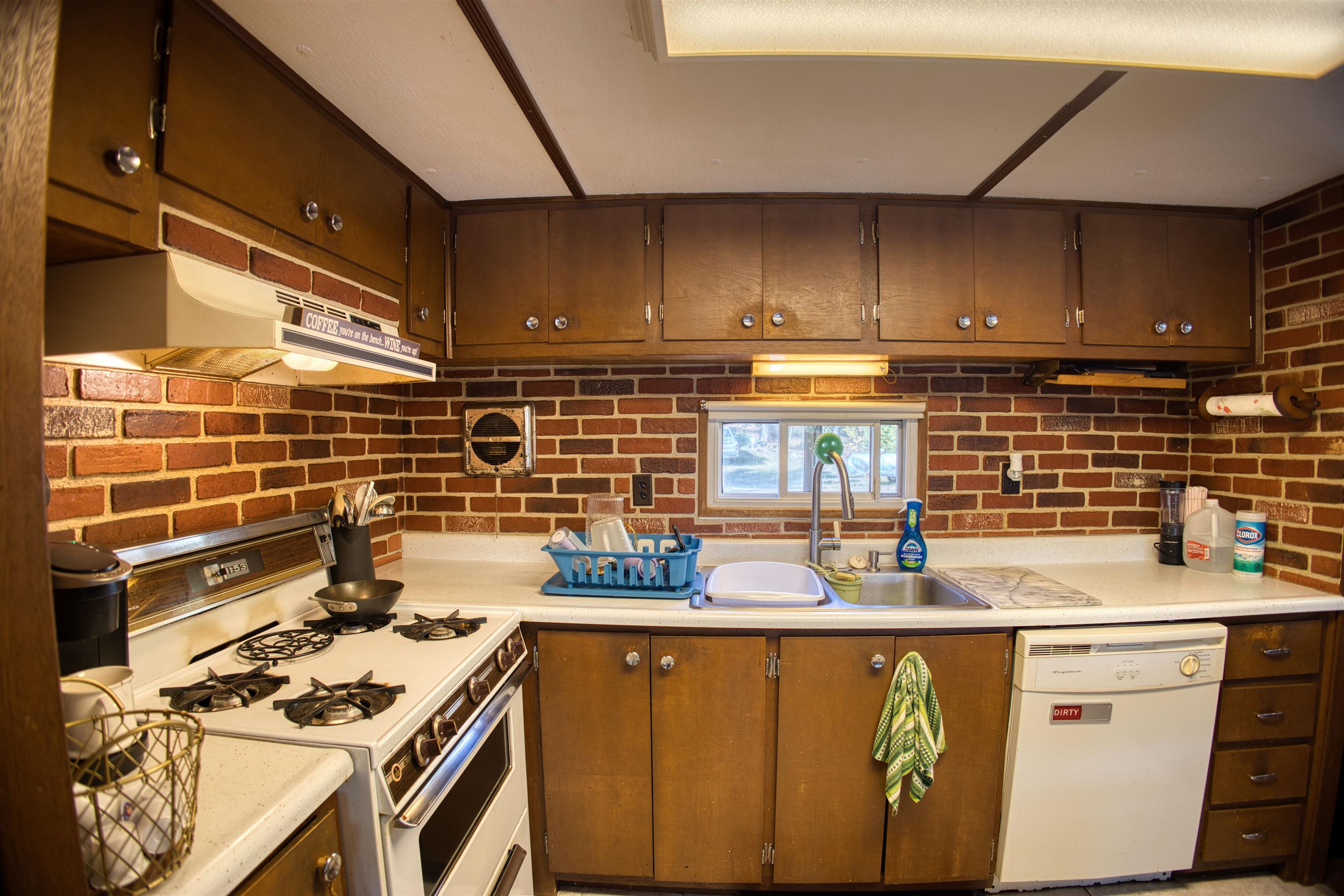 9 Abenaki Drive