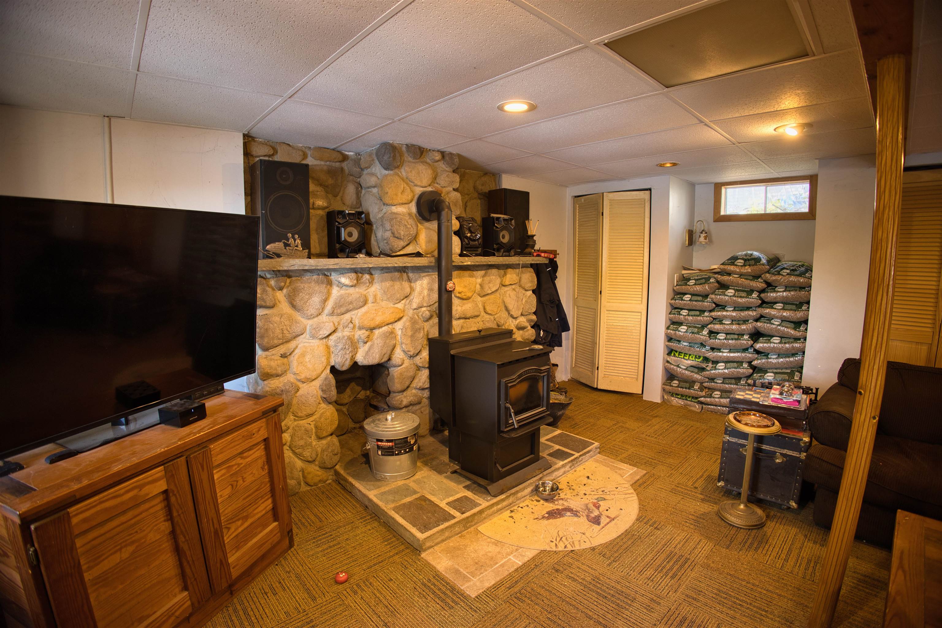 9 Abenaki Drive