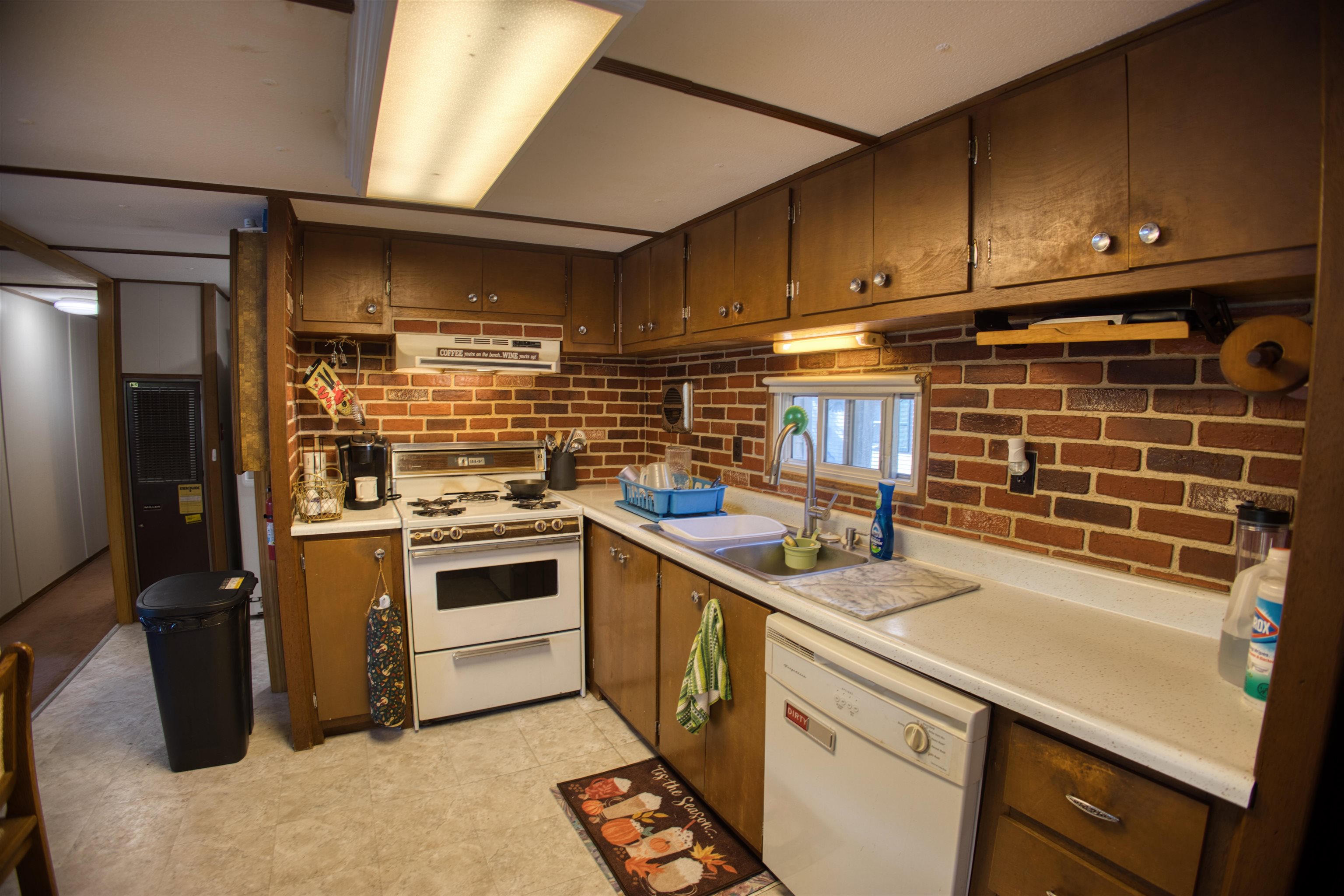 9 Abenaki Drive