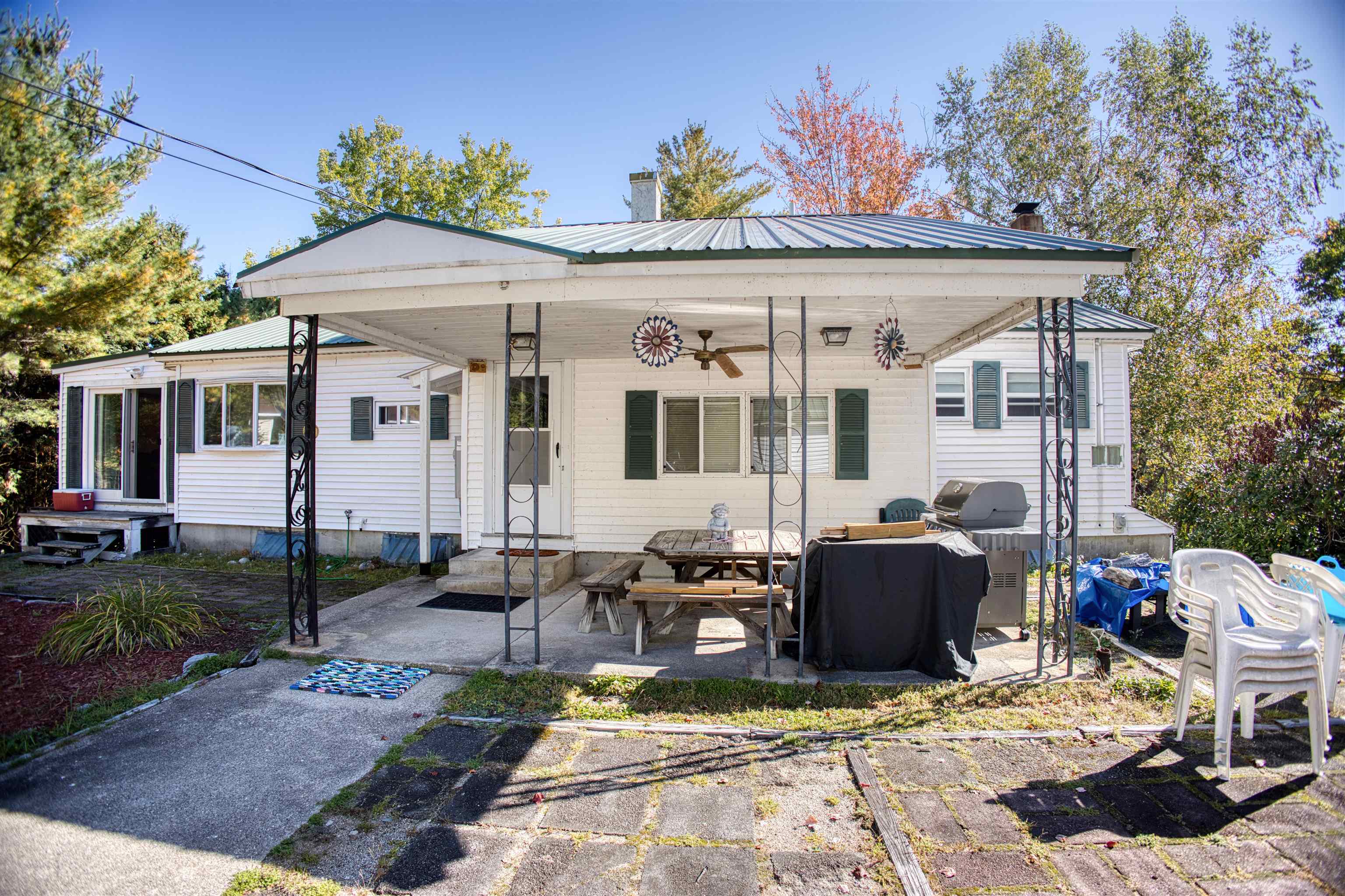 9 Abenaki Drive