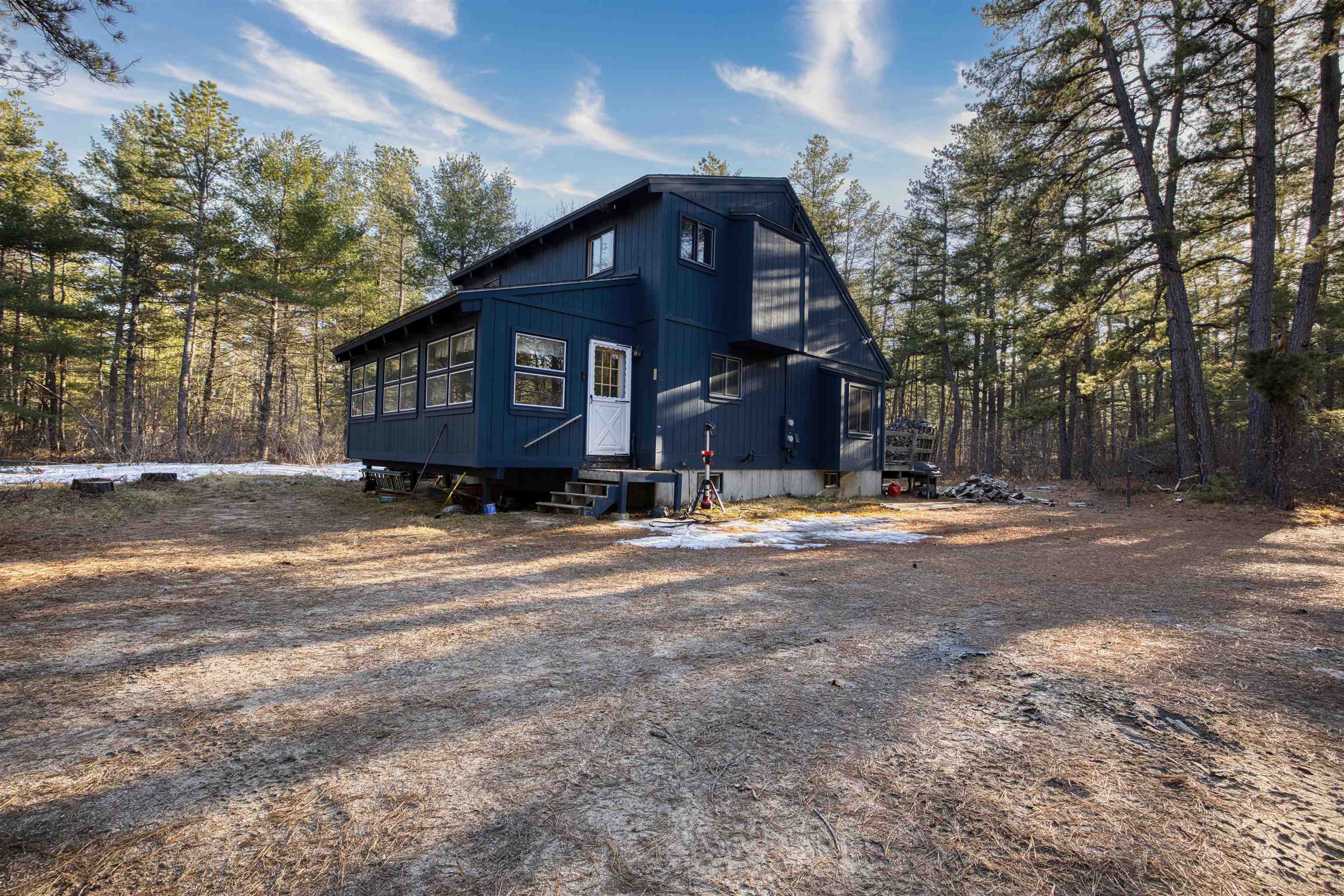 6 Pleasant Drive