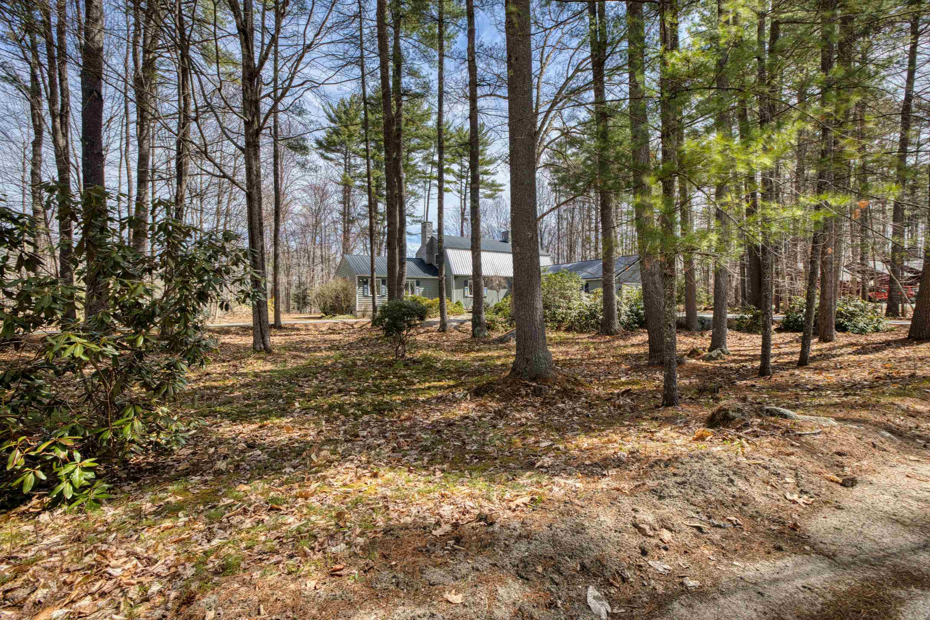 11 Robin Acres Drive