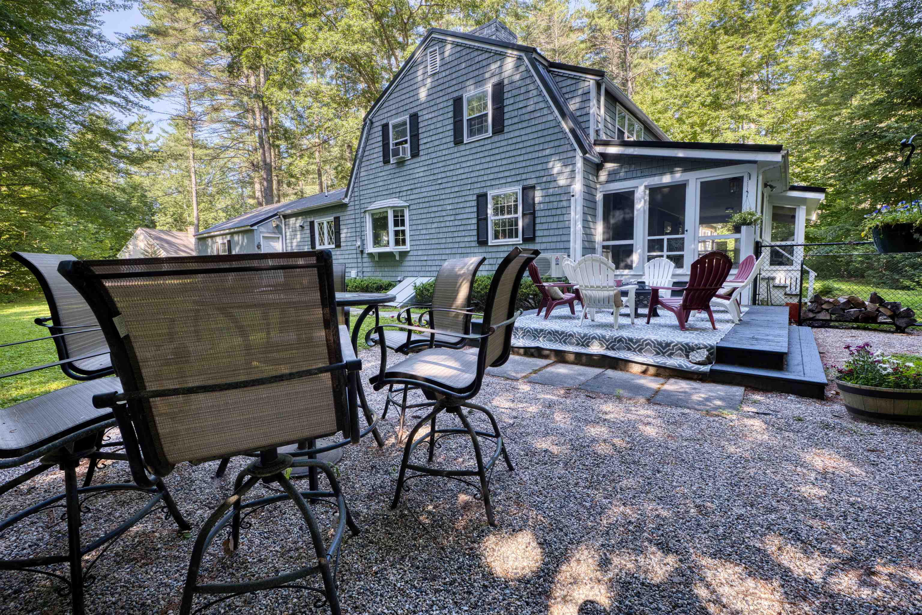 11 Robin Acres Drive