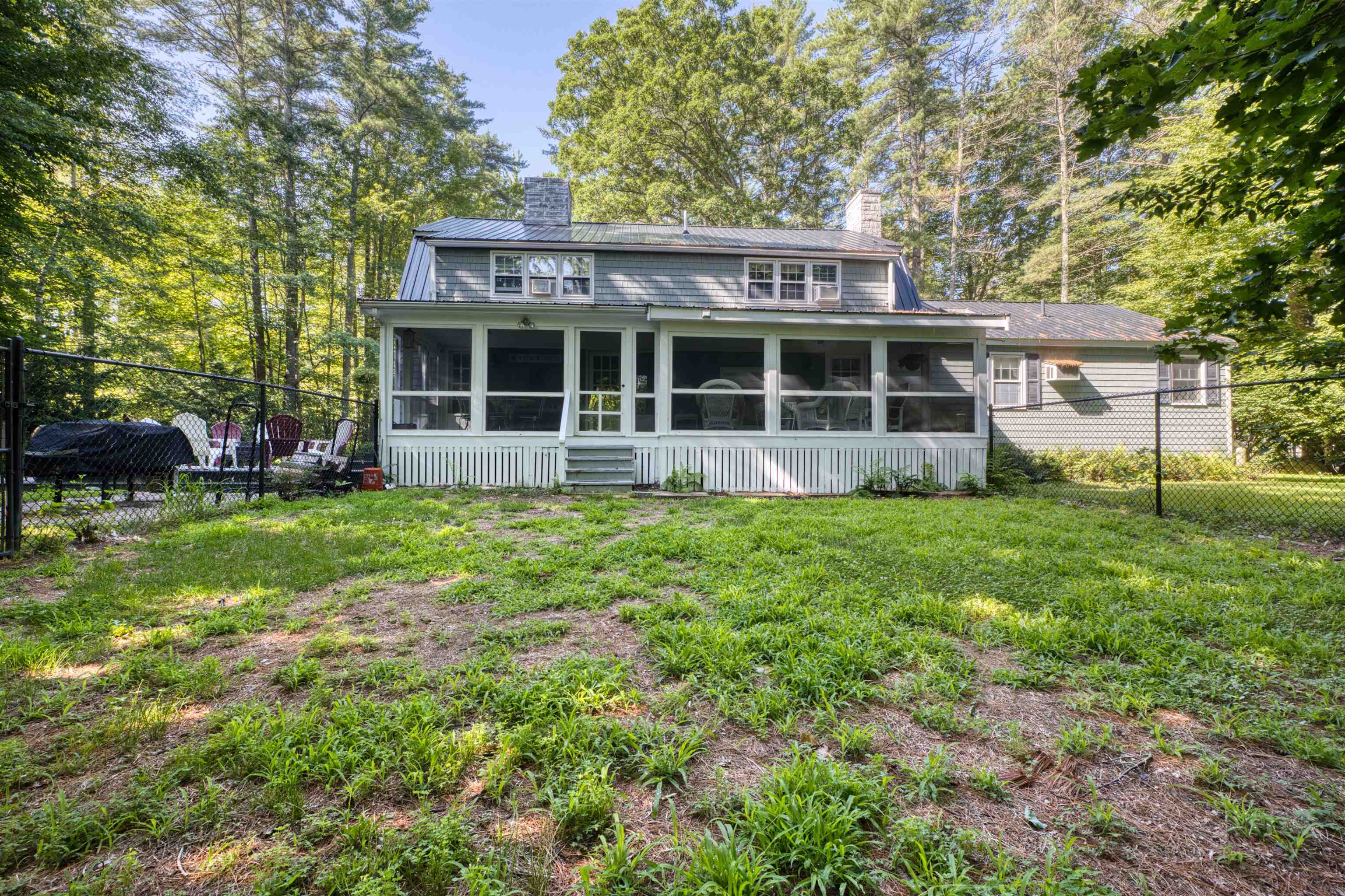 11 Robin Acres Drive