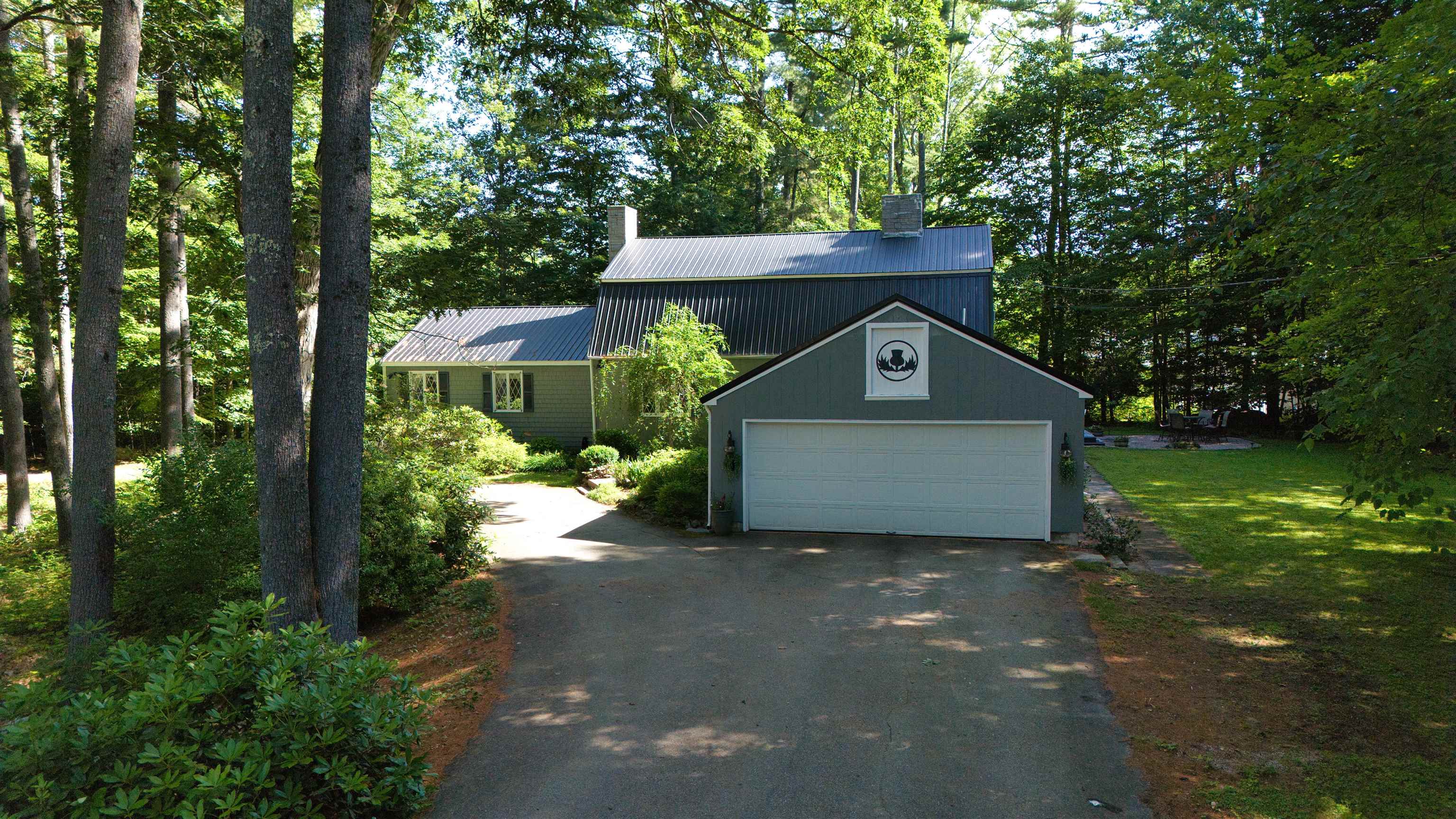 11 Robin Acres Drive