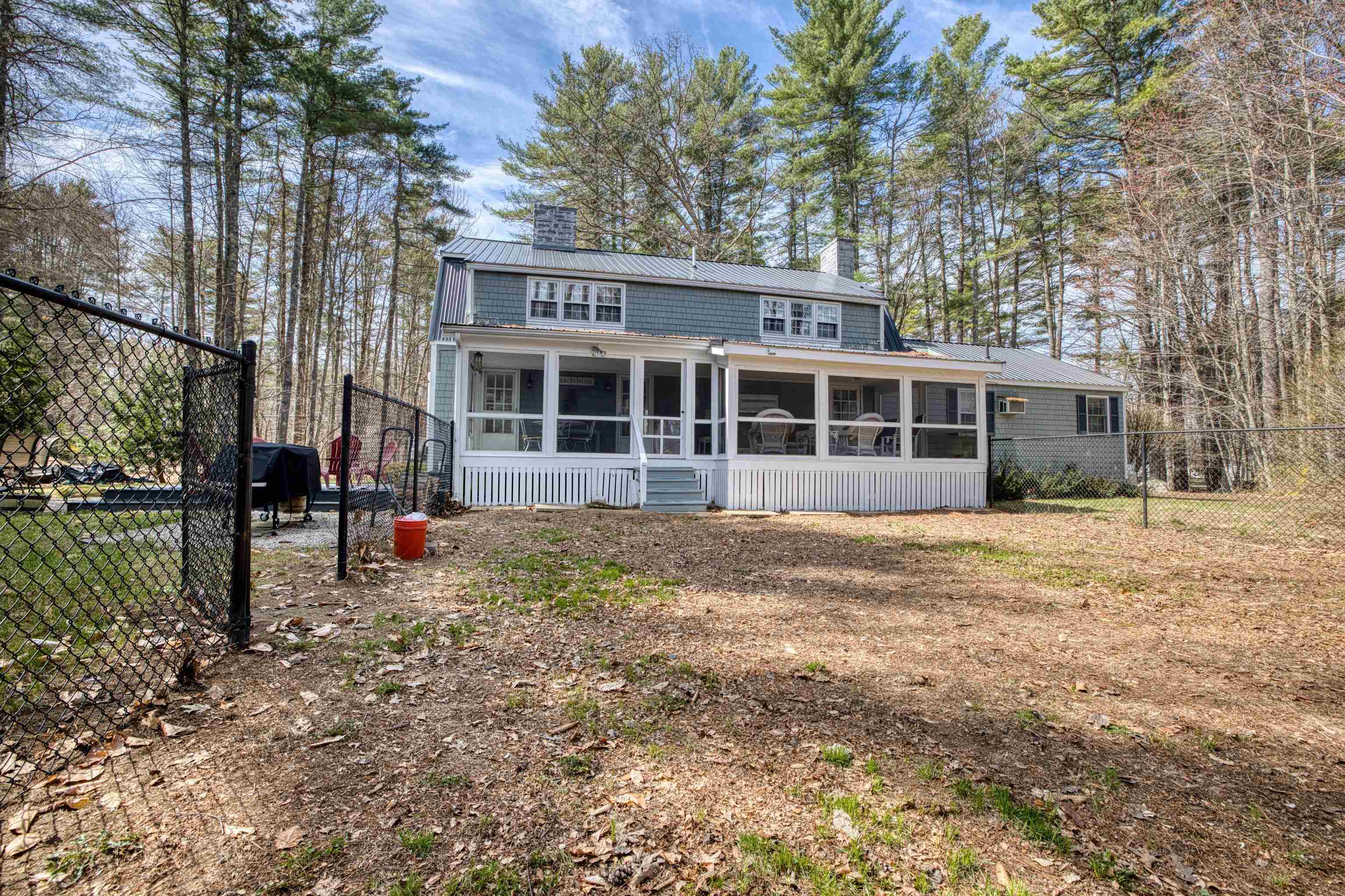 11 Robin Acres Drive