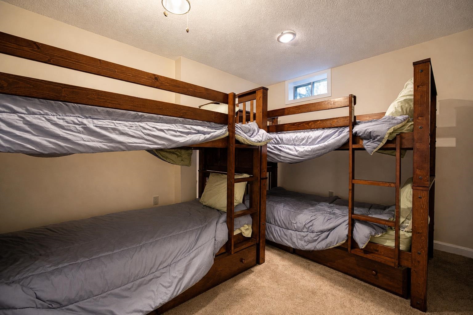 50 Patch Pond Road Unit: 13