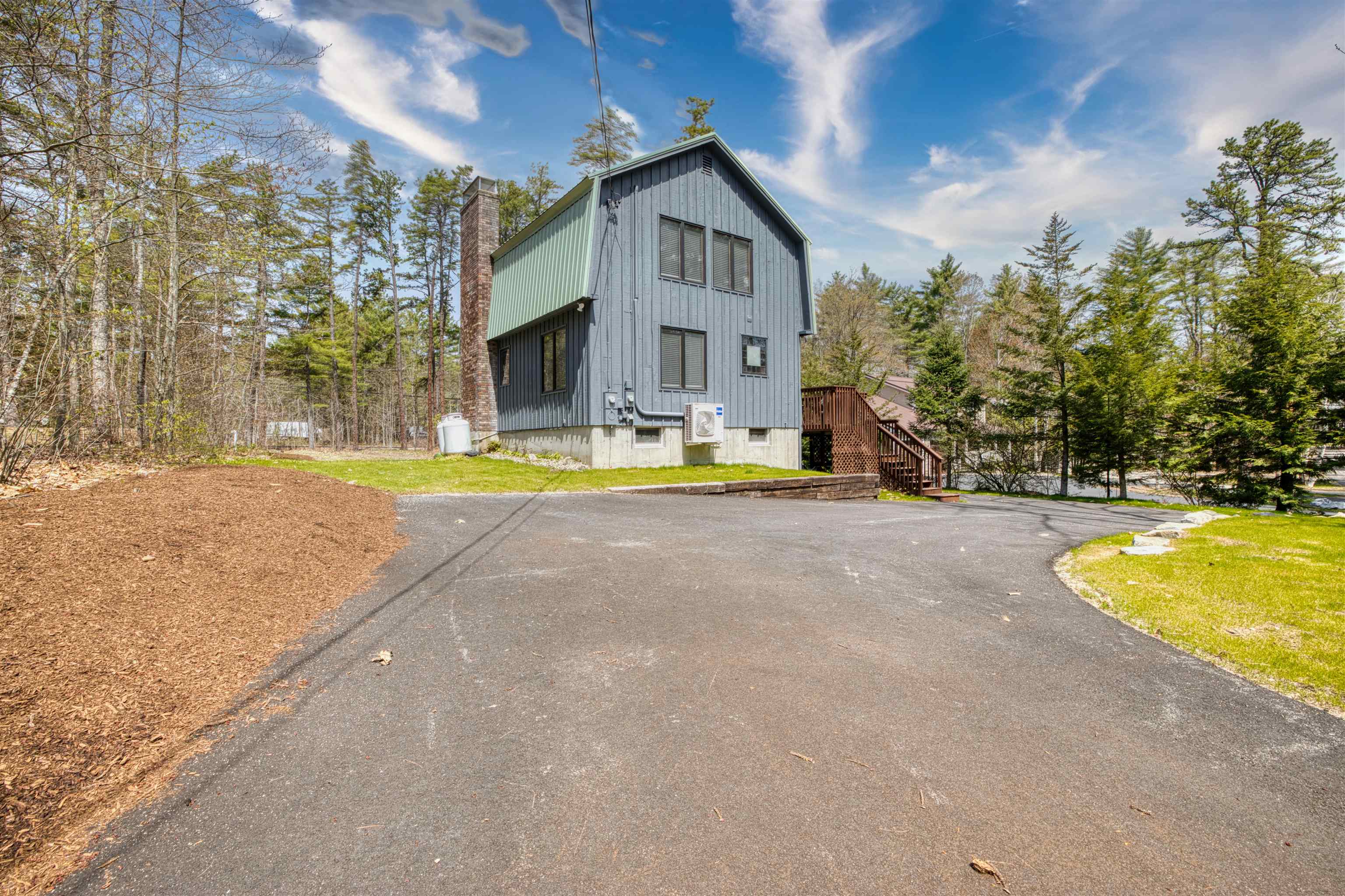 14 Oakwood Drive