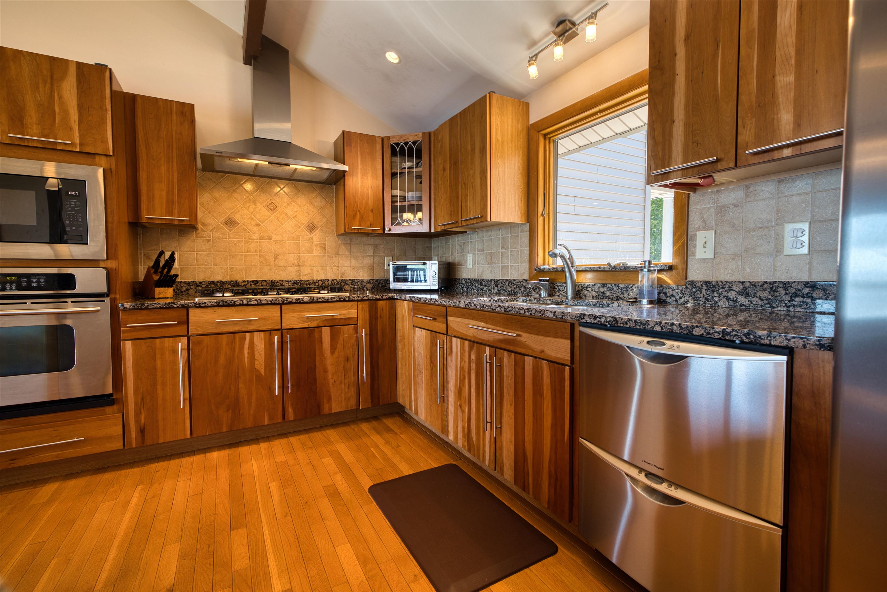 44 Long Sands Road
