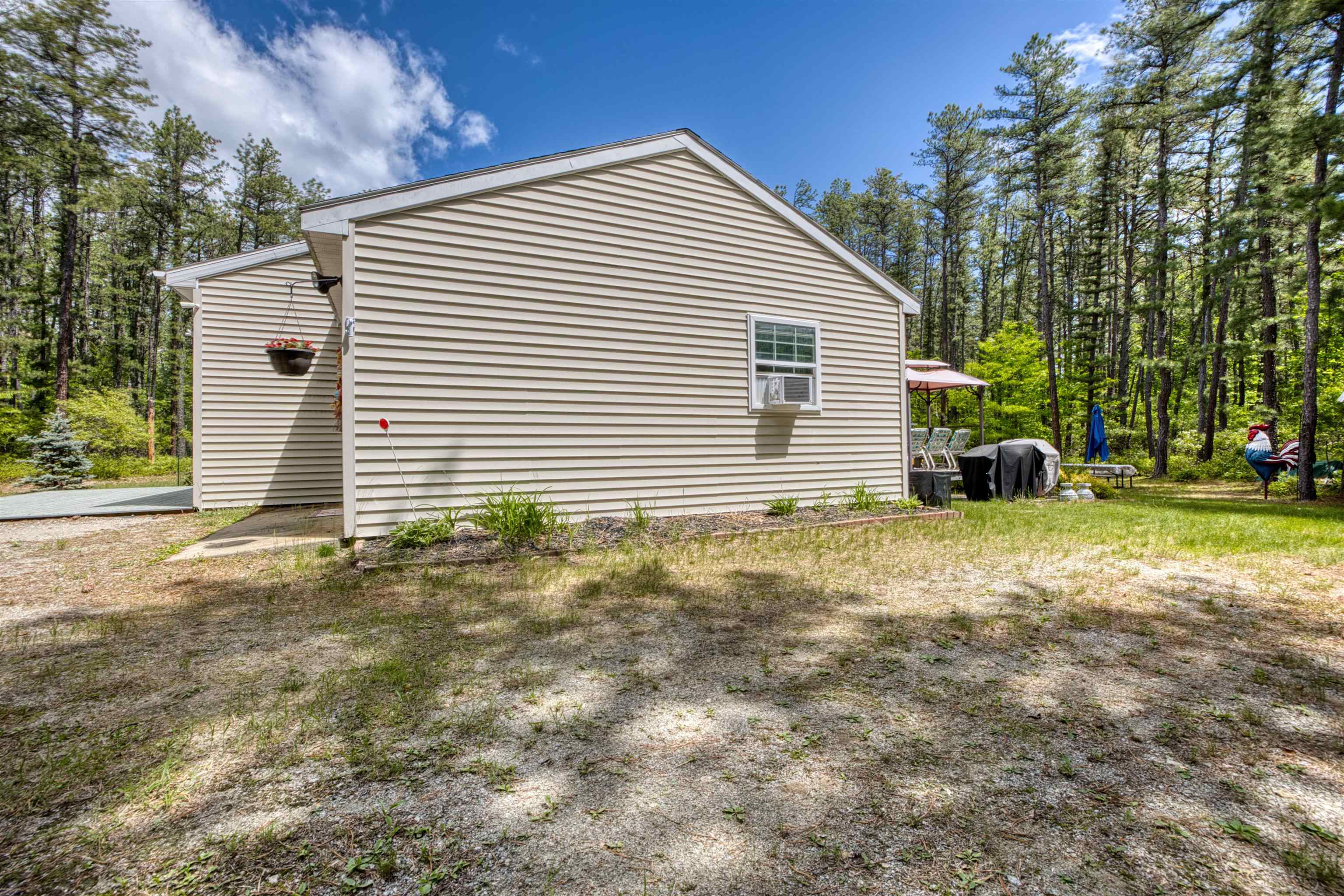 23 Stoddard Lane